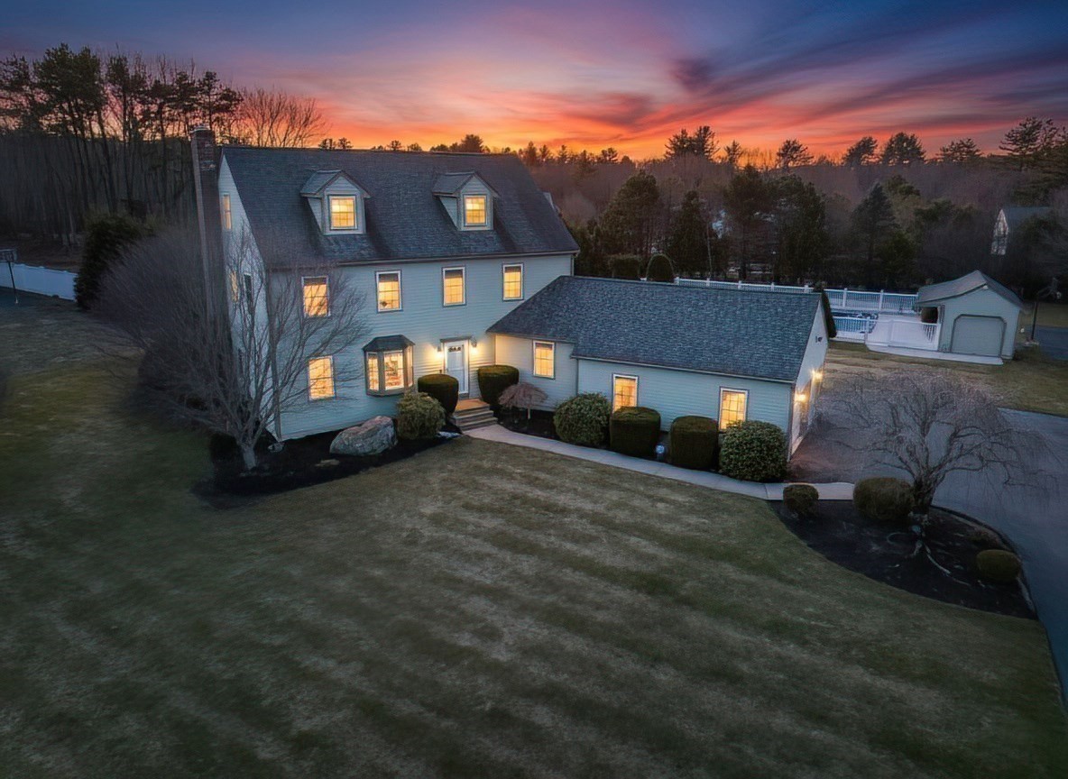 17 Stoneybrook Rd, Grafton, MA 01536