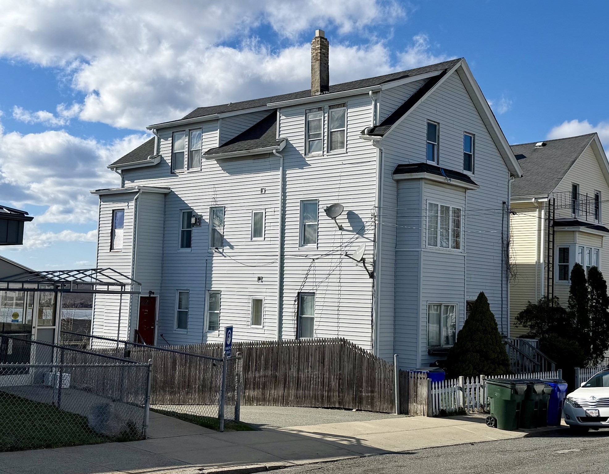 498 Durfee St, Fall River, MA 02720