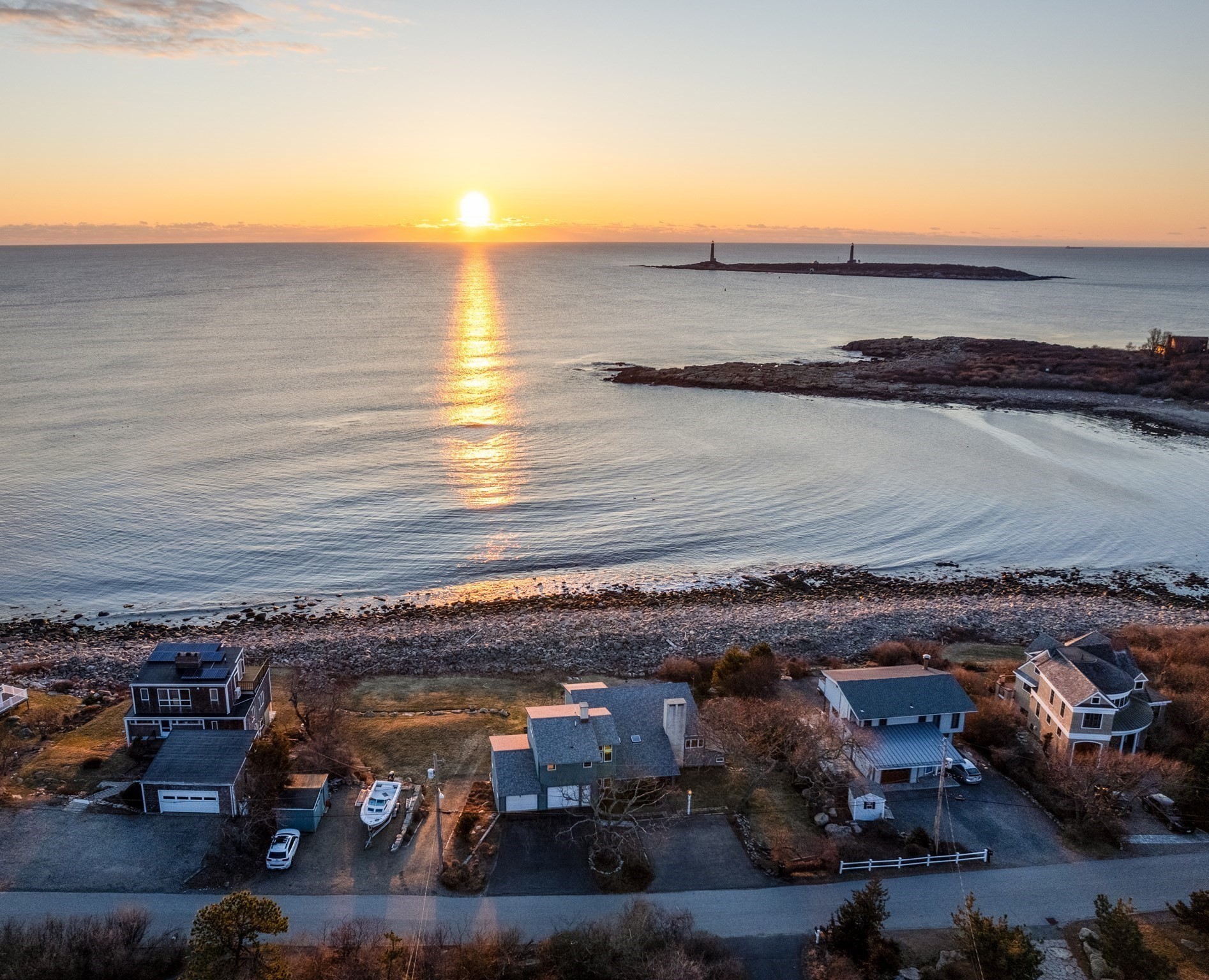68 Eden Rd, Rockport, MA 01966