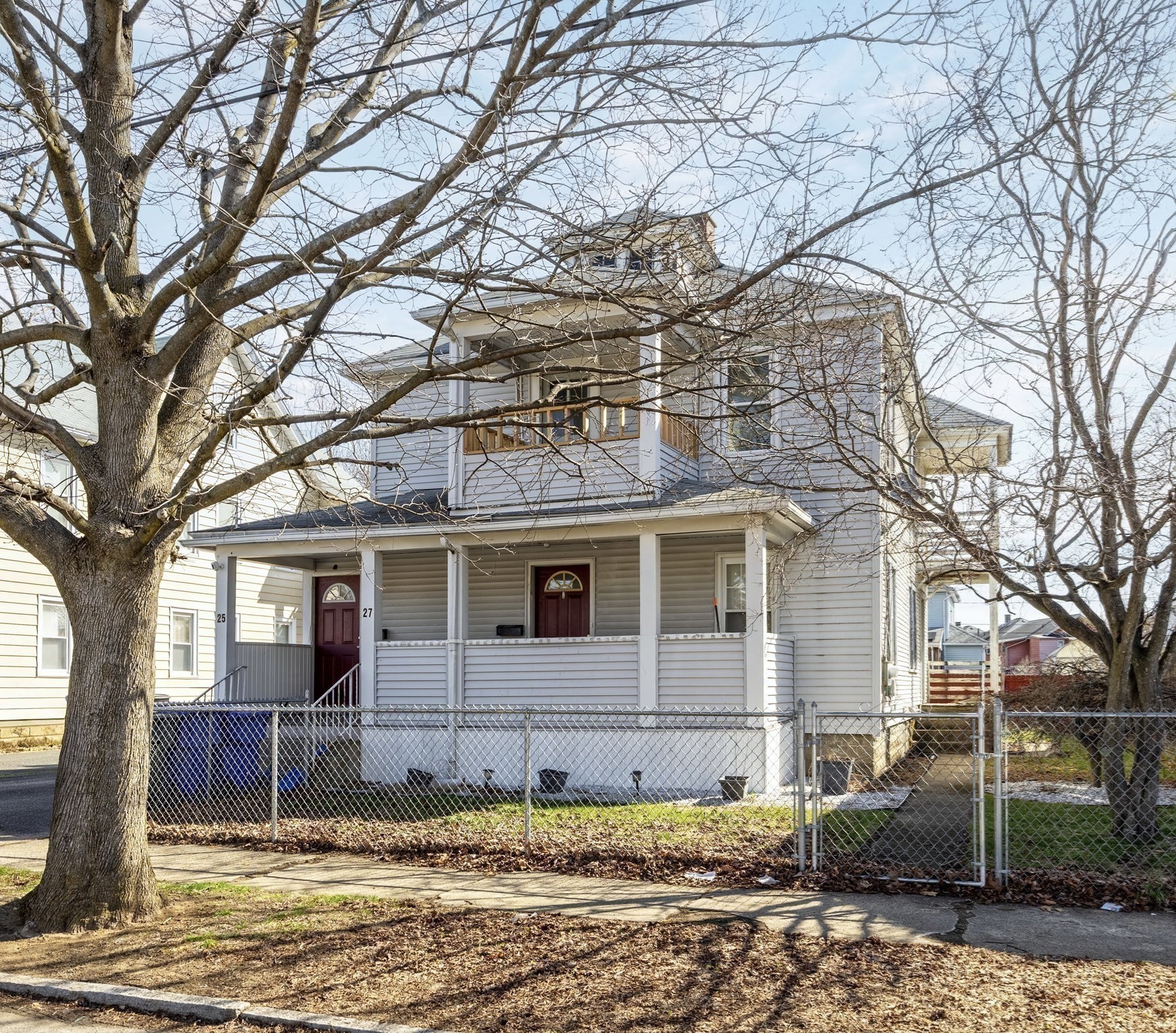 25 Santa Barbara St, Springfield, MA 01104