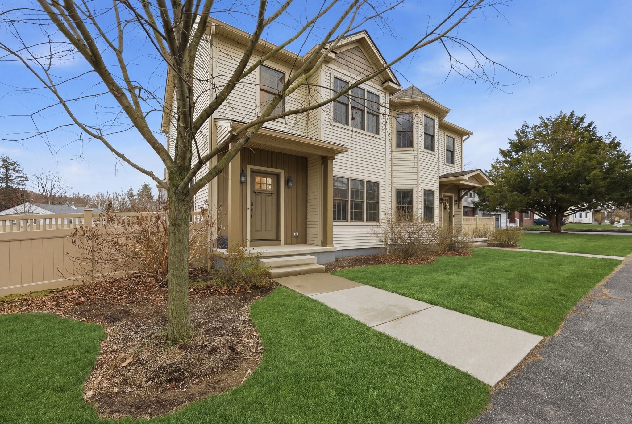 70 Hatfield St Unit 70B, Northampton, MA 01060