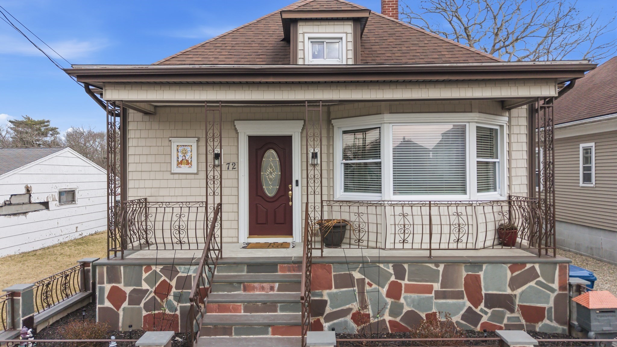 72 Rochambeau, New Bedford, MA 02745