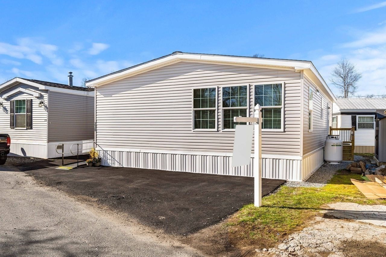 200 North St Unit 23-B, Danvers, MA 01923