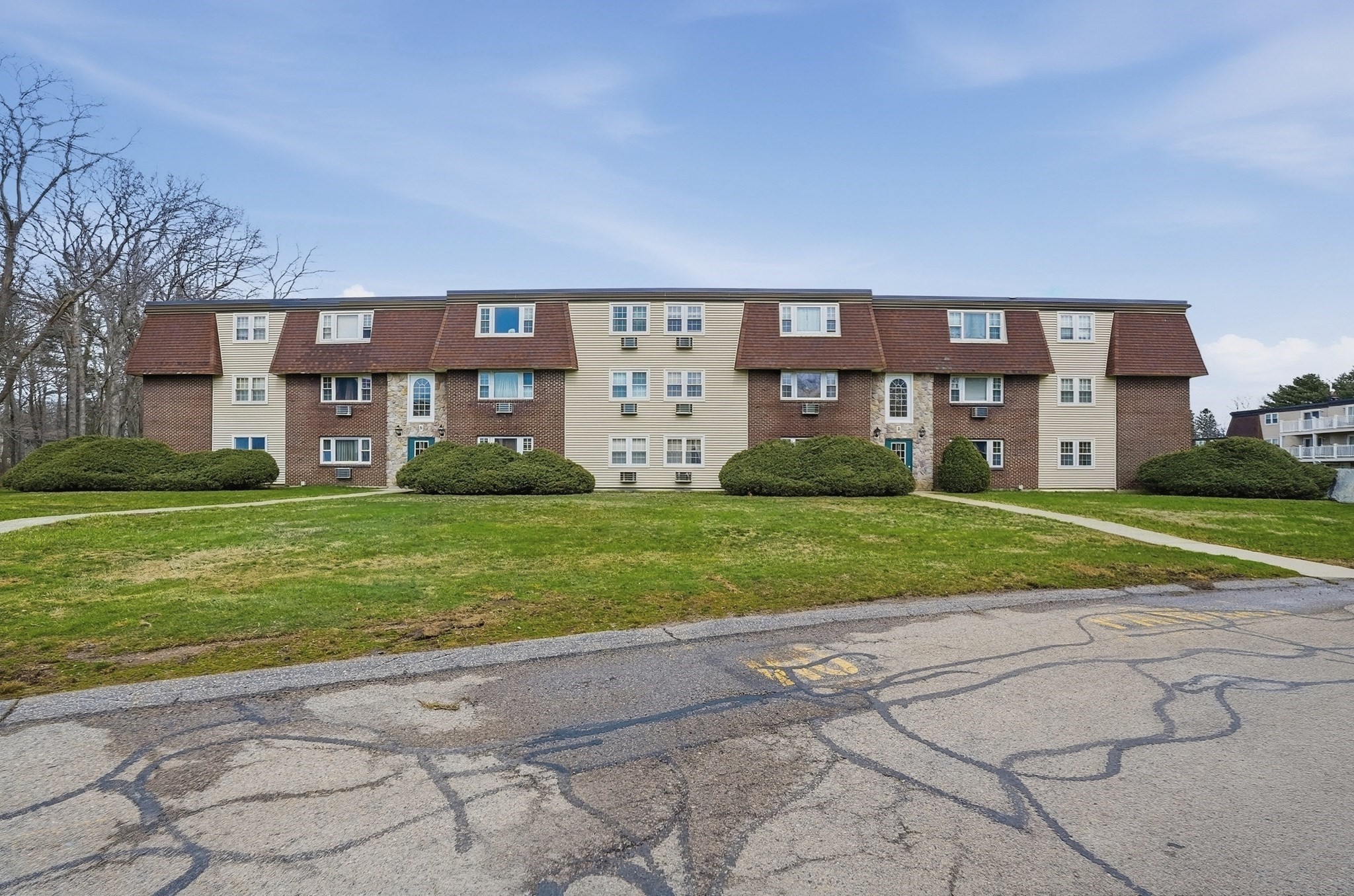 180 Main Street Unit B34, Bridgewater, MA 02324
