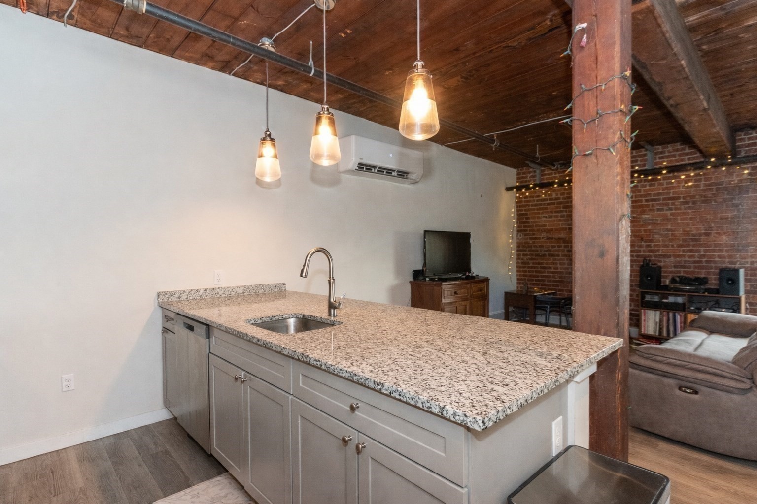 55 Sterling St Unit 305, Clinton, MA 01510 - Image 8