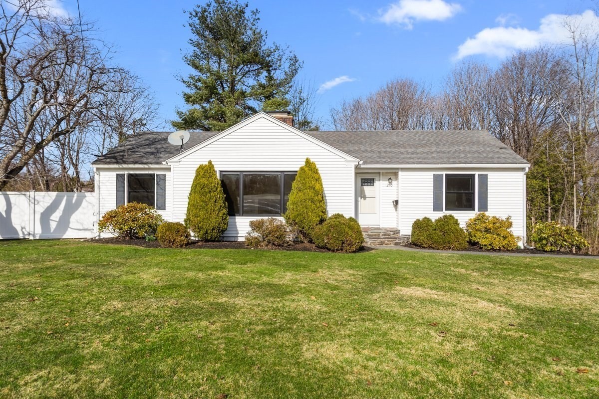 210 Parker Ave, Holden, MA 01520