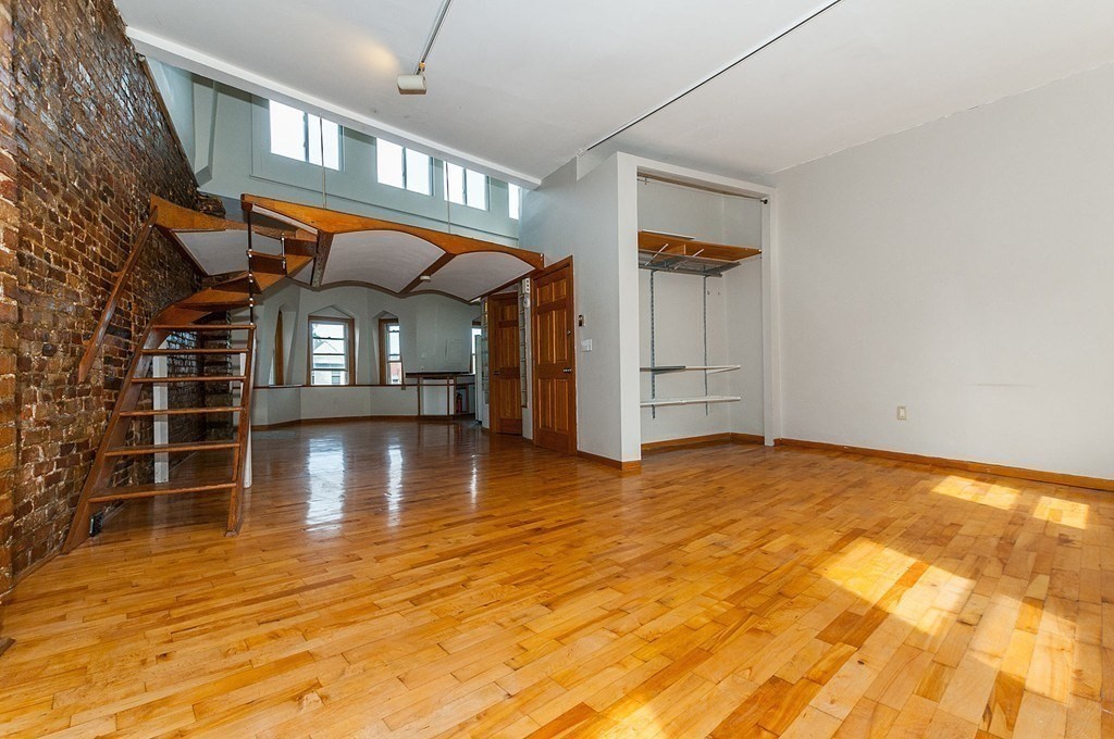 11 Savin Hill Ave, Dorchester, Boston, MA 02125 - Image 3