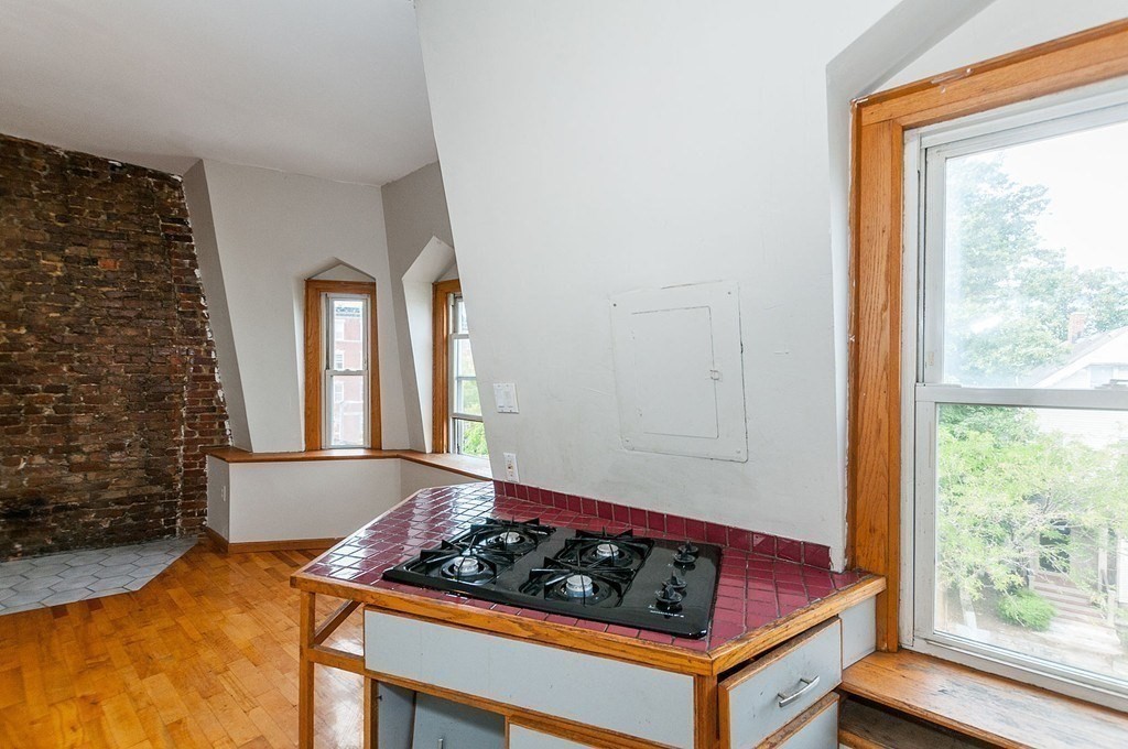 11 Savin Hill Ave, Dorchester, Boston, MA 02125 - Image 6