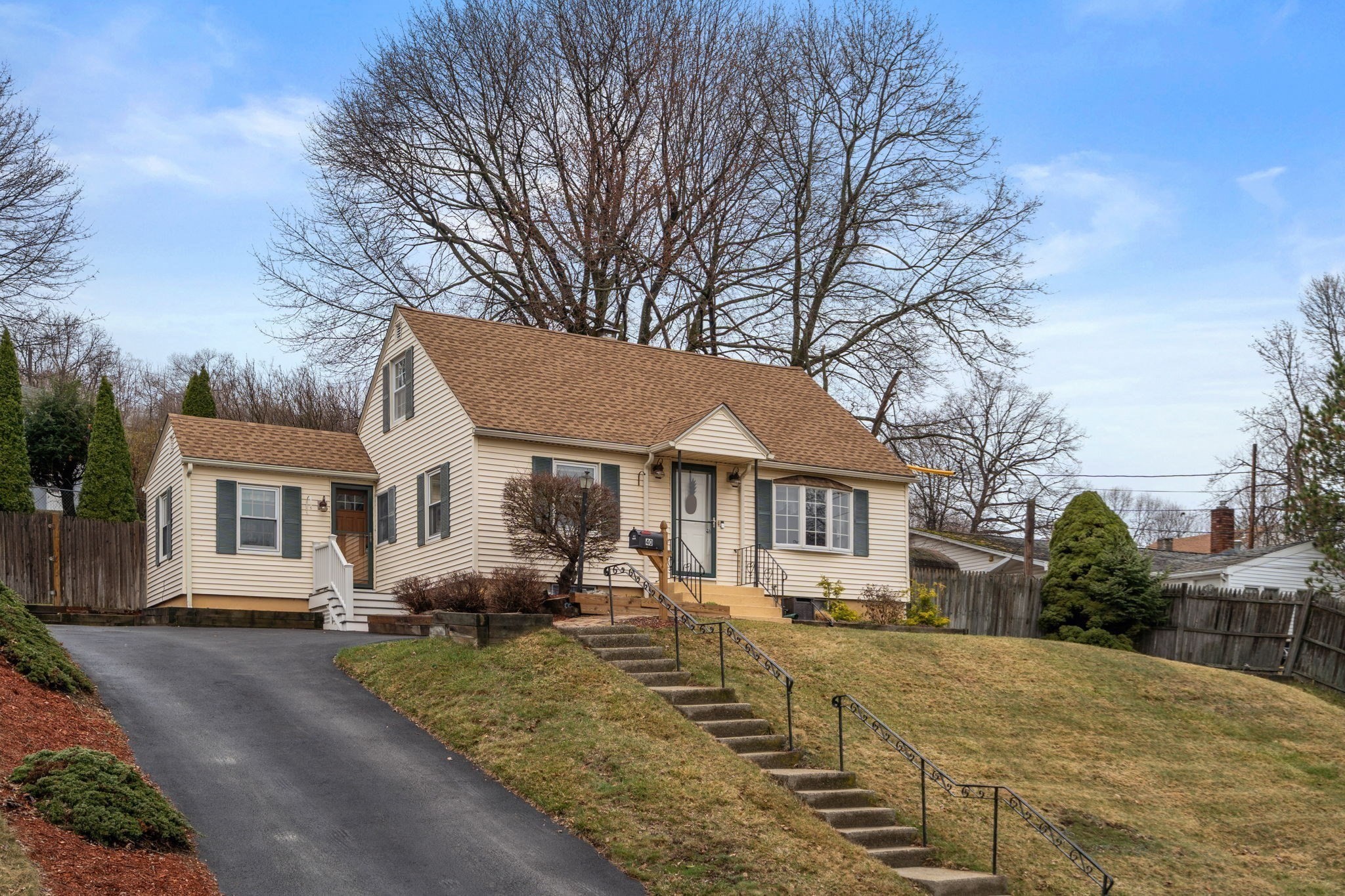 40 Colby Ave, Worcester, MA 01605