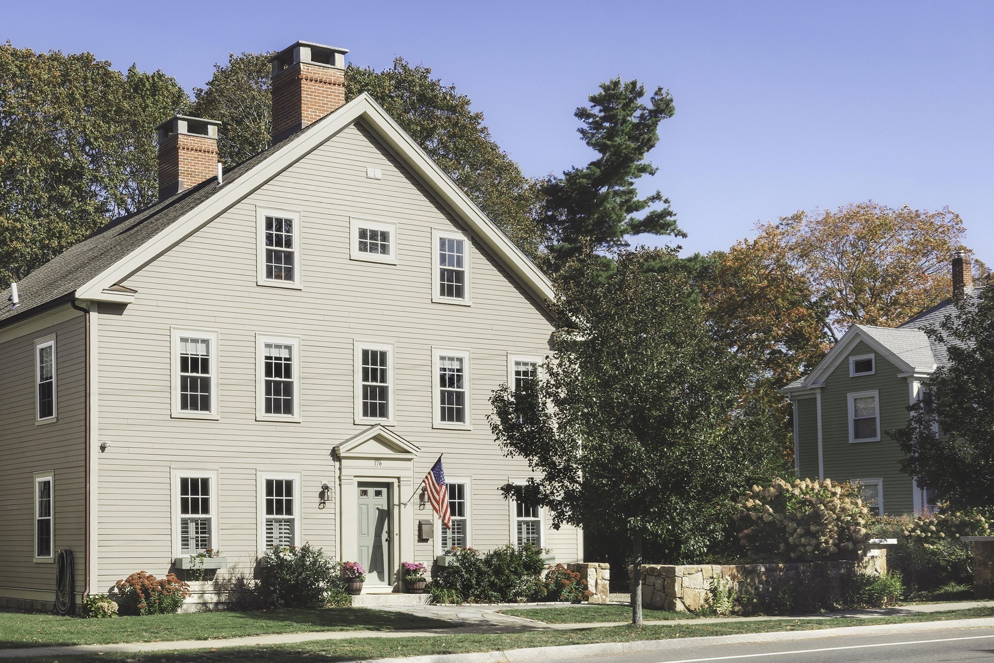 176 Hale St, Beverly, MA 01915