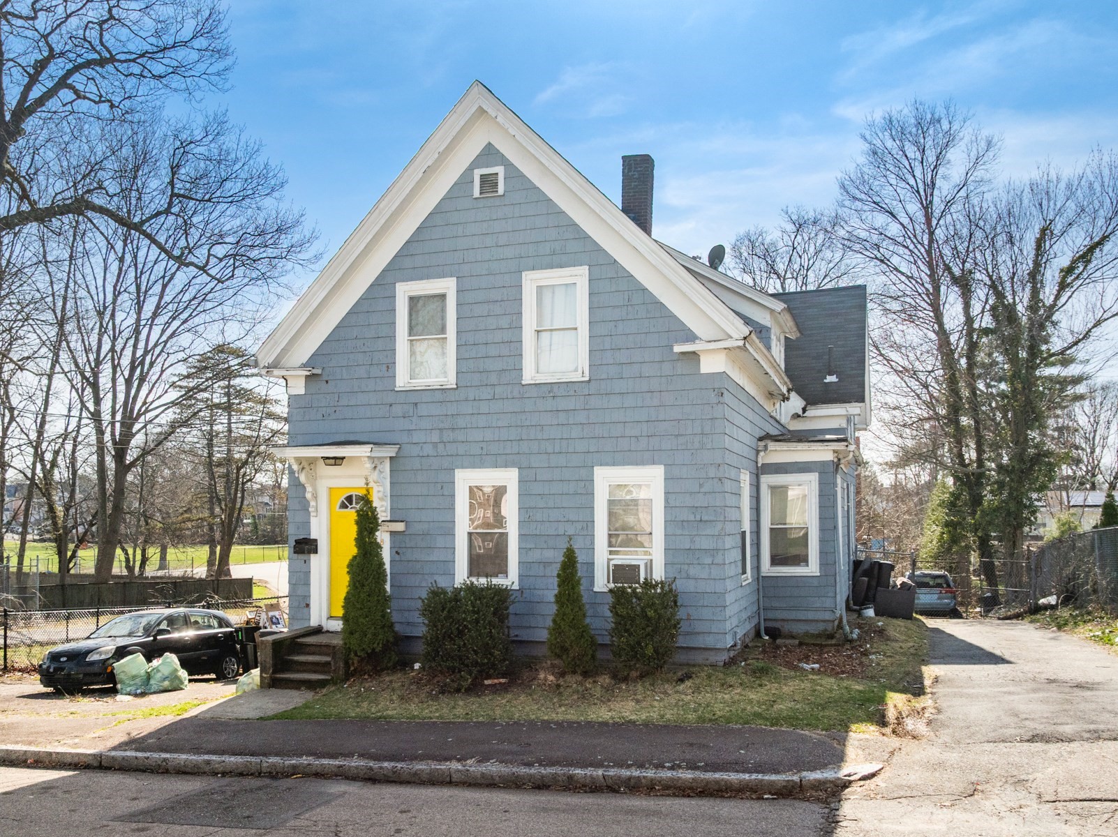 32 Milton St, Brockton, MA 02301