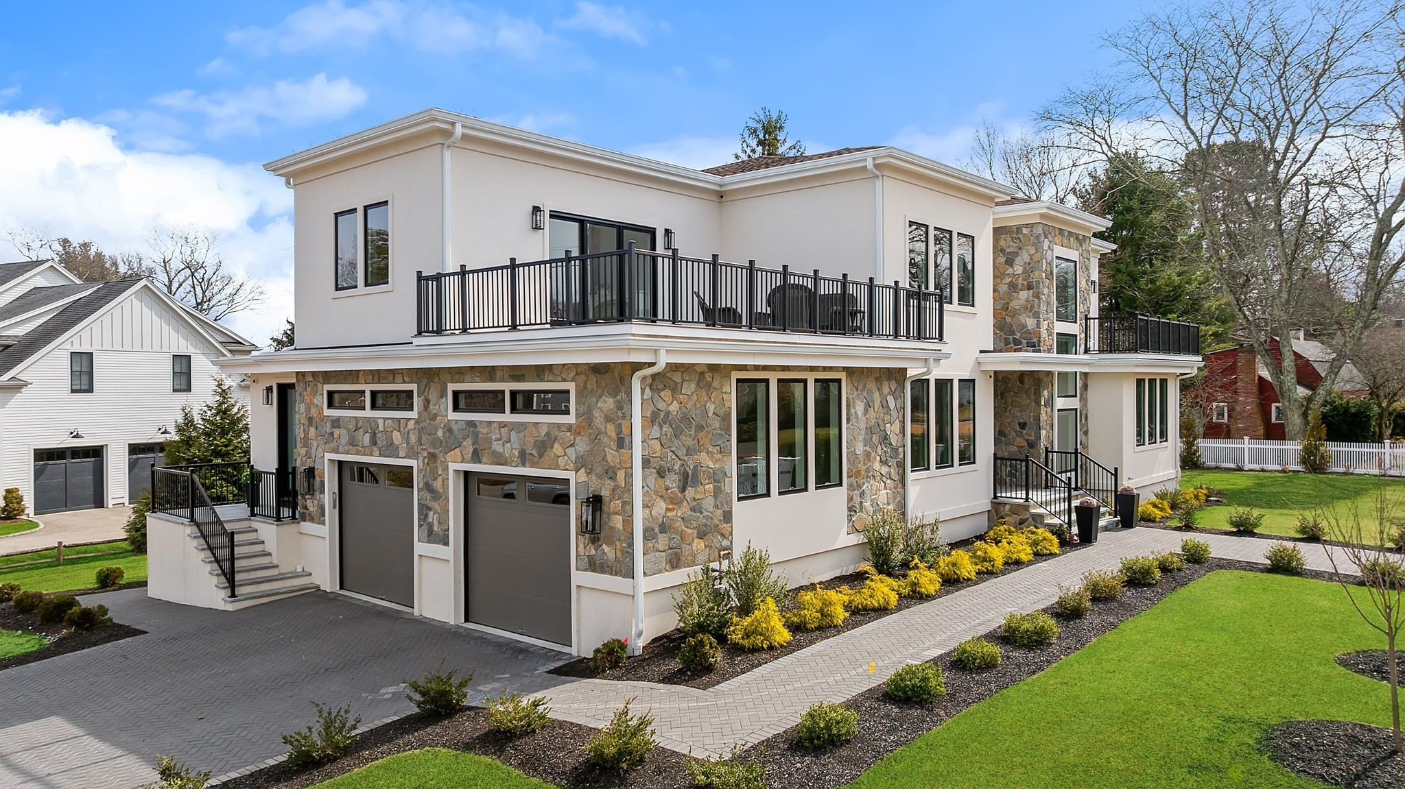 5 Colonial Rd, Needham, MA 02492