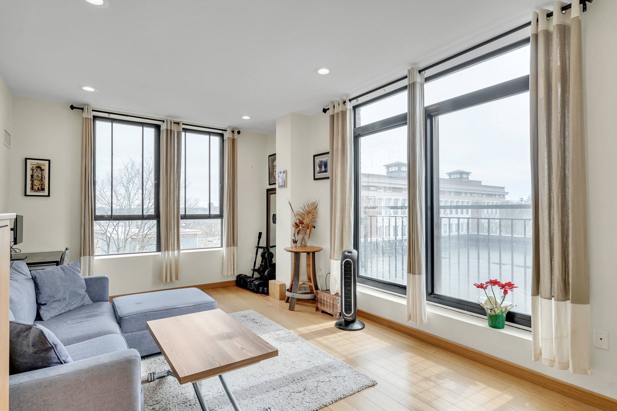 251 Heath St Unit 421, Mission Hill, Boston, MA 02130