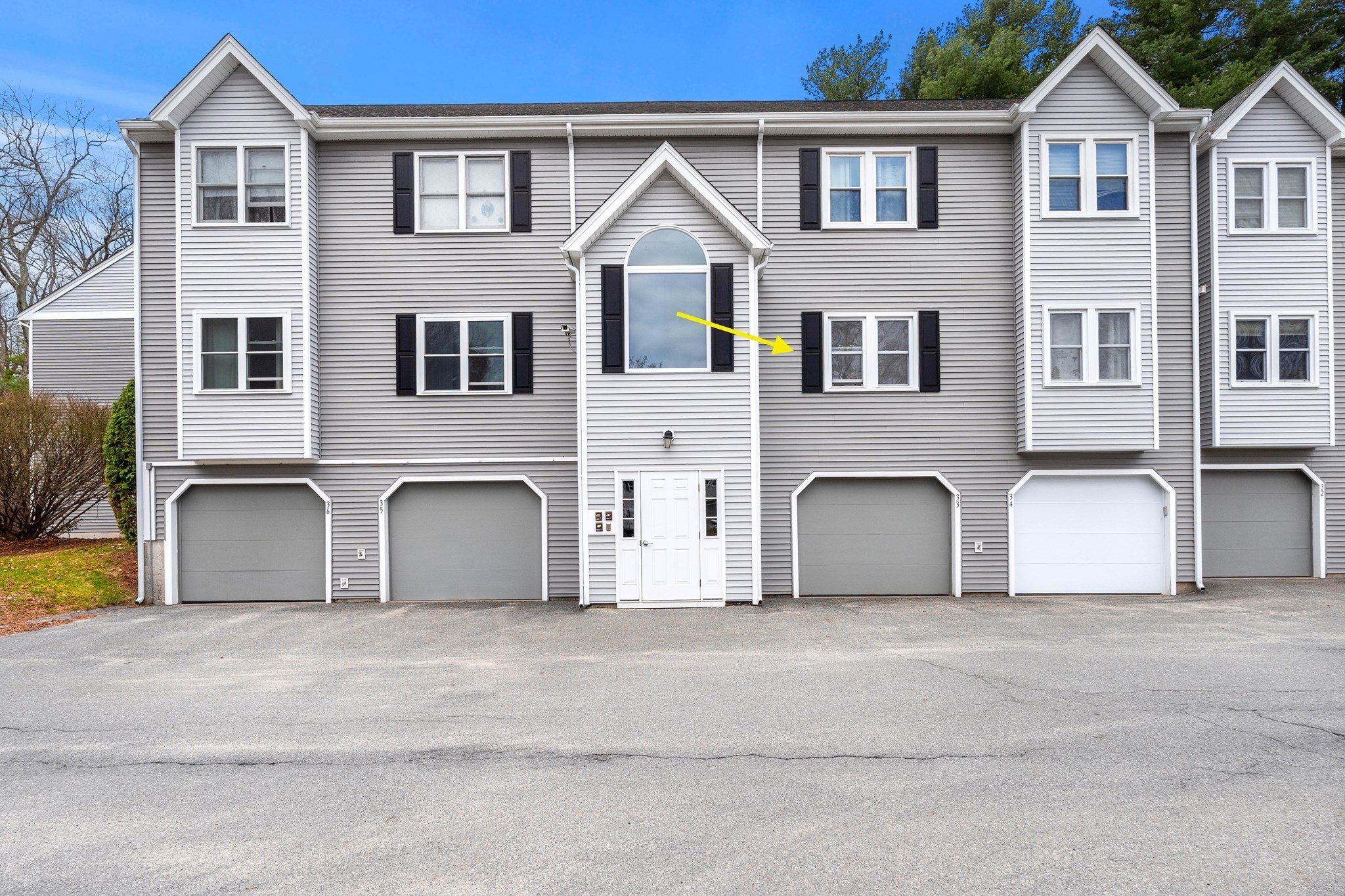 84 Tennis Plaza Rd Unit 33, Dracut, MA 01826