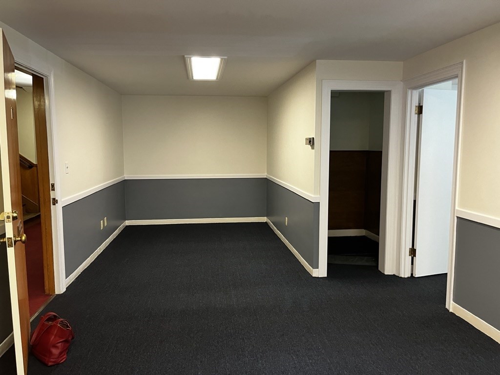 114 Waltham St Unit 12, Lexington, MA 02420