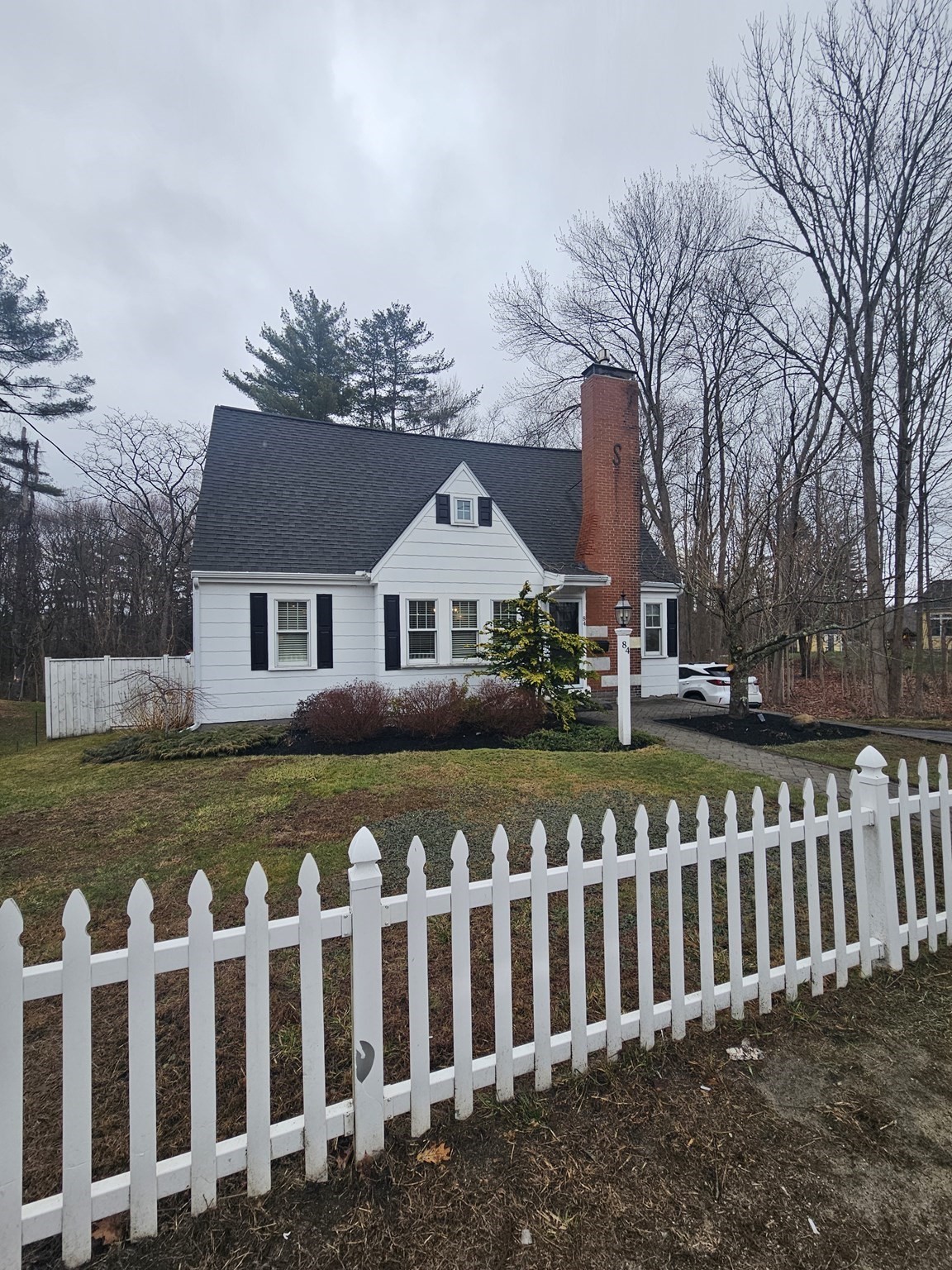 84 Central St, Georgetown, MA 01833