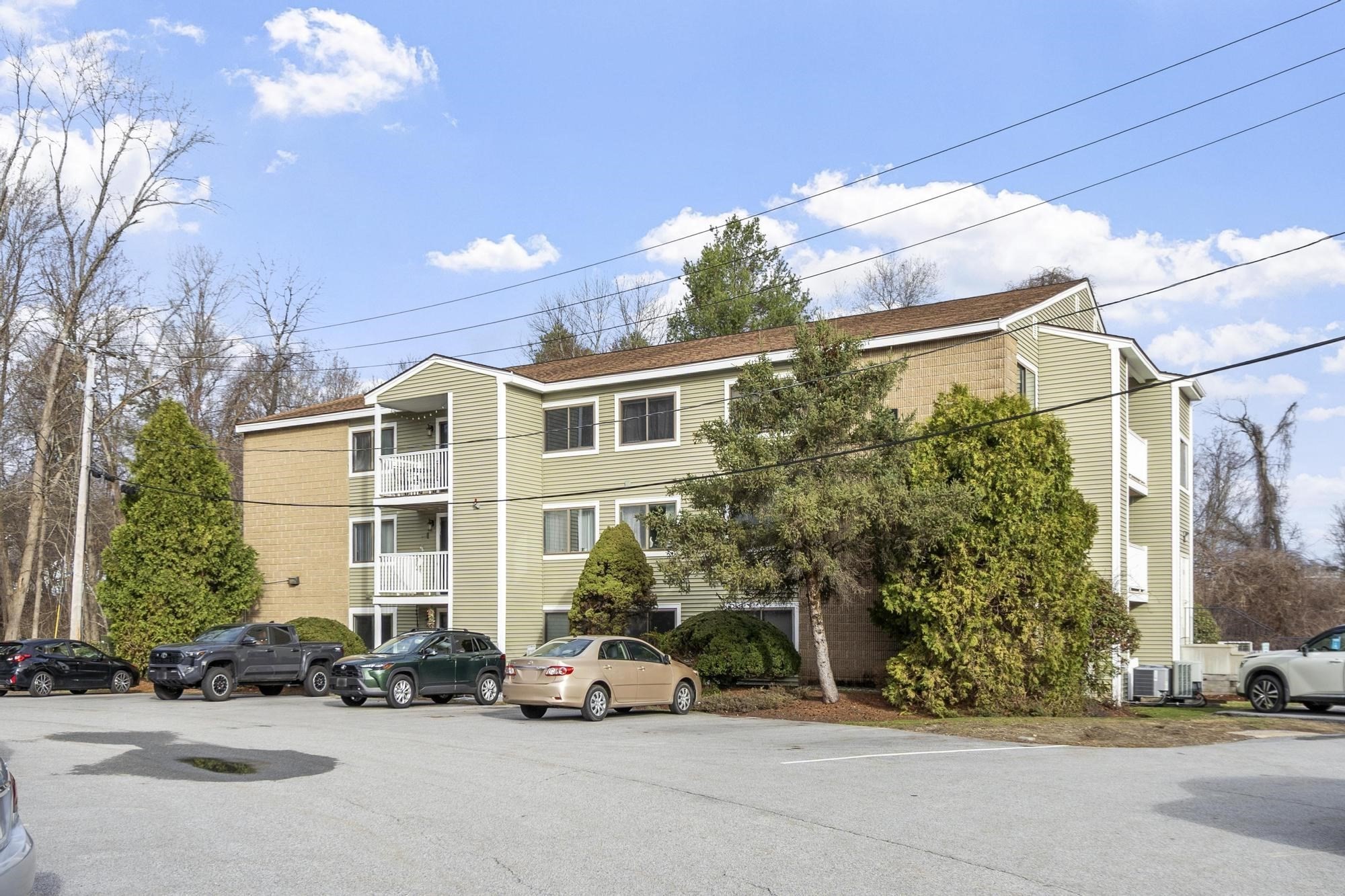 4 Bridgeview Cir Unit 36, Tyngsborough, MA 01879