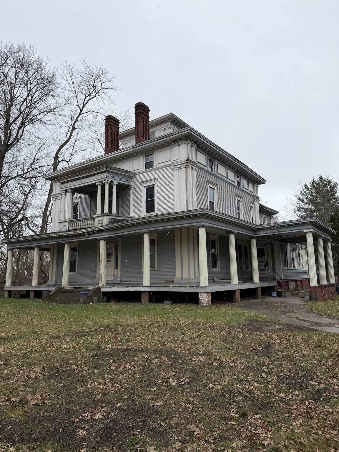 1030 Worthington St, Springfield, MA 01109