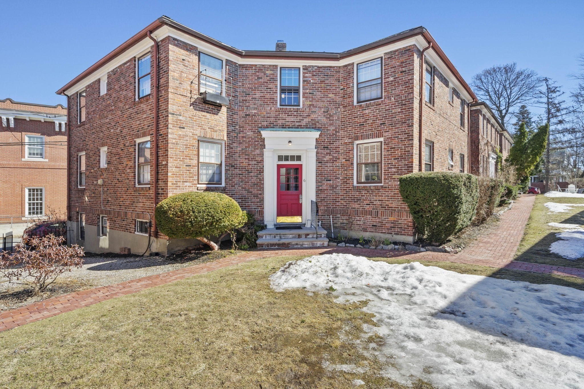 6 Garden Ct Unit 5, Cambridge, MA 02138