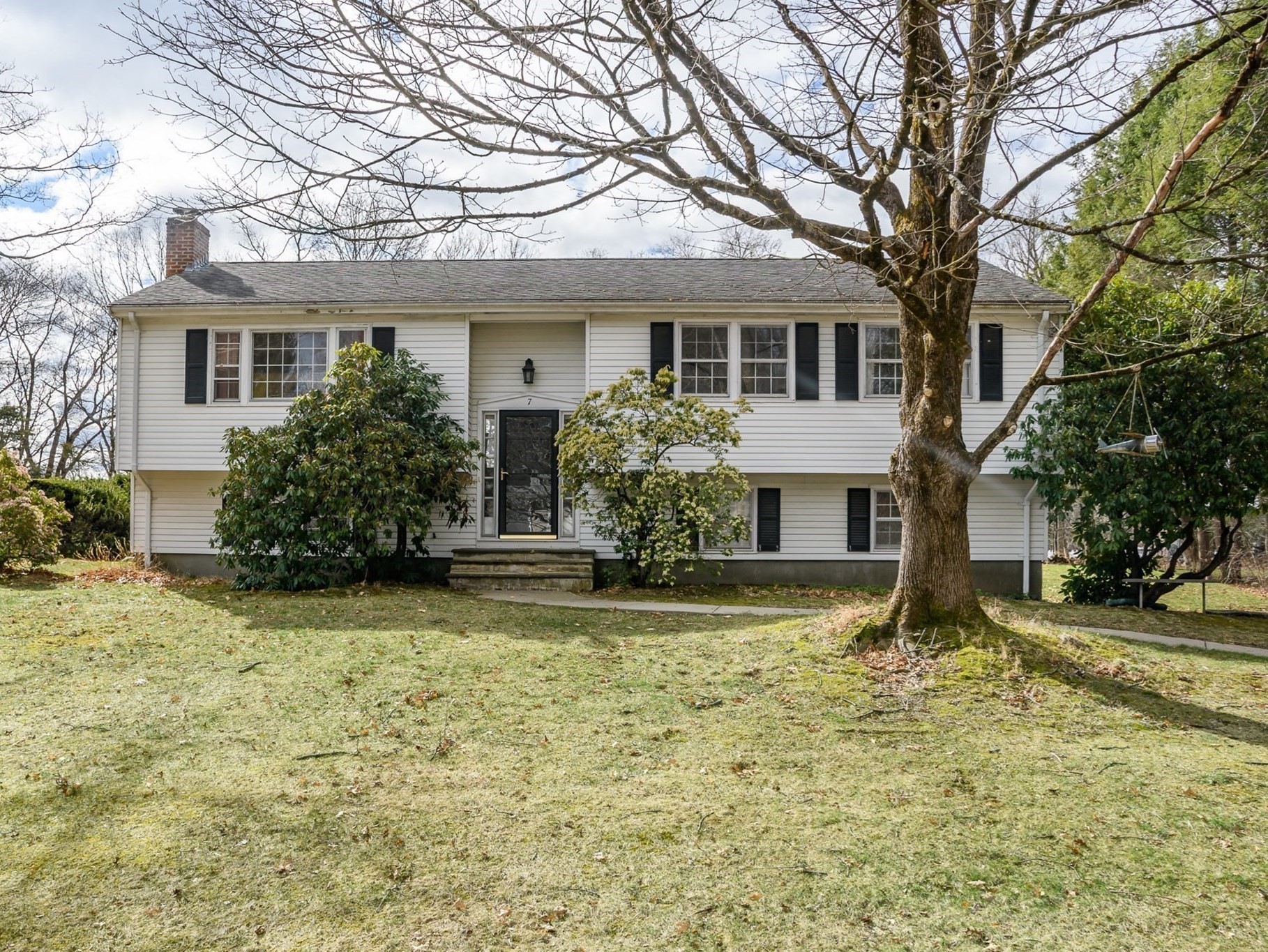 7 Gregory Lane, Wayland, MA 01778