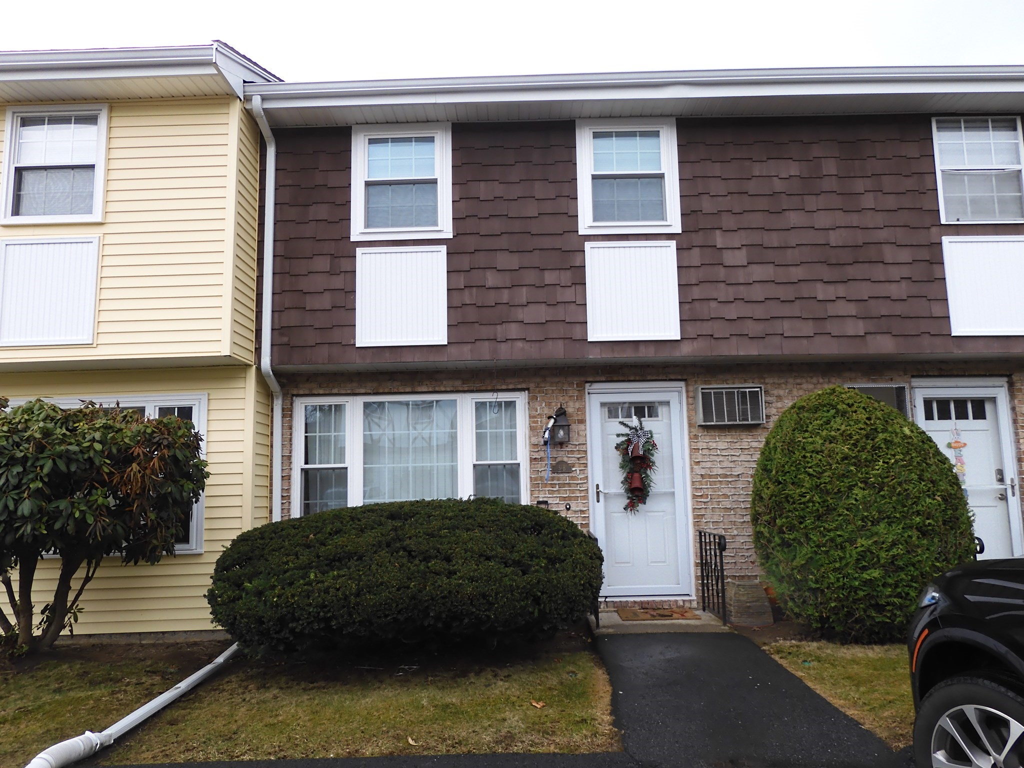 945 Riverside Dr Unit 5B, Methuen, MA 01844