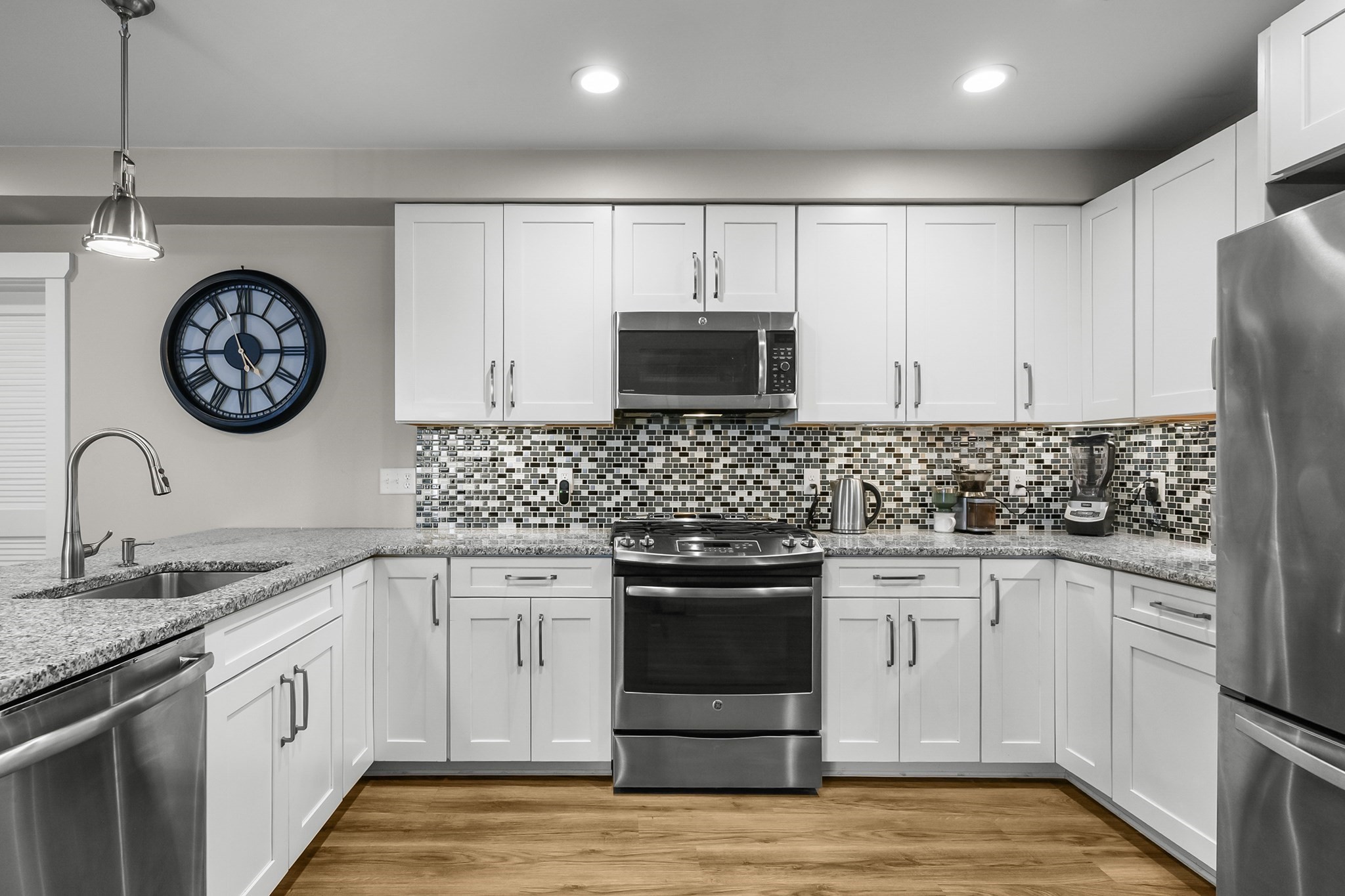 76 Court Street Unit 6, Plymouth, MA 02360