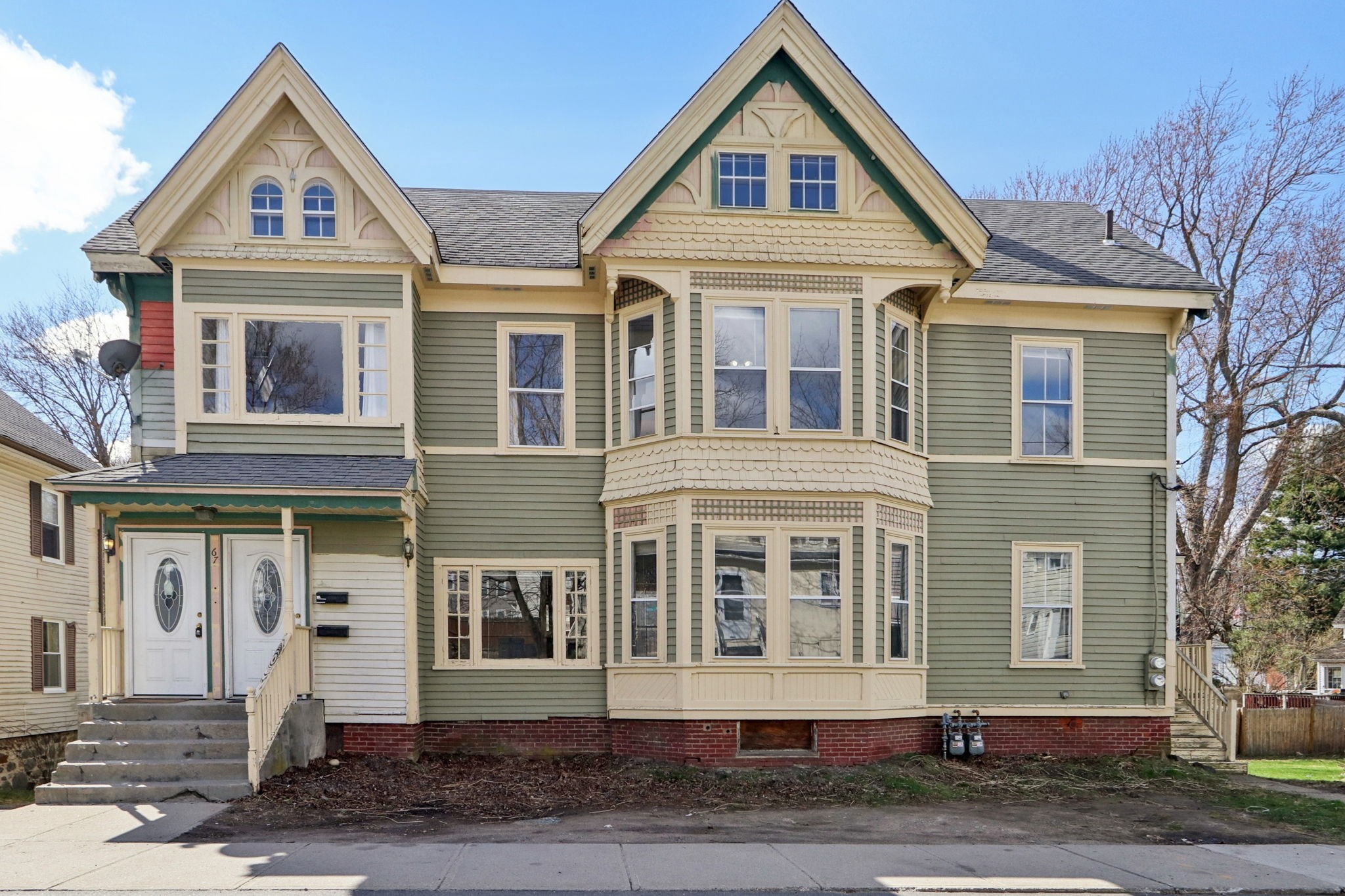 67 Neil St, Marlborough, MA 01752