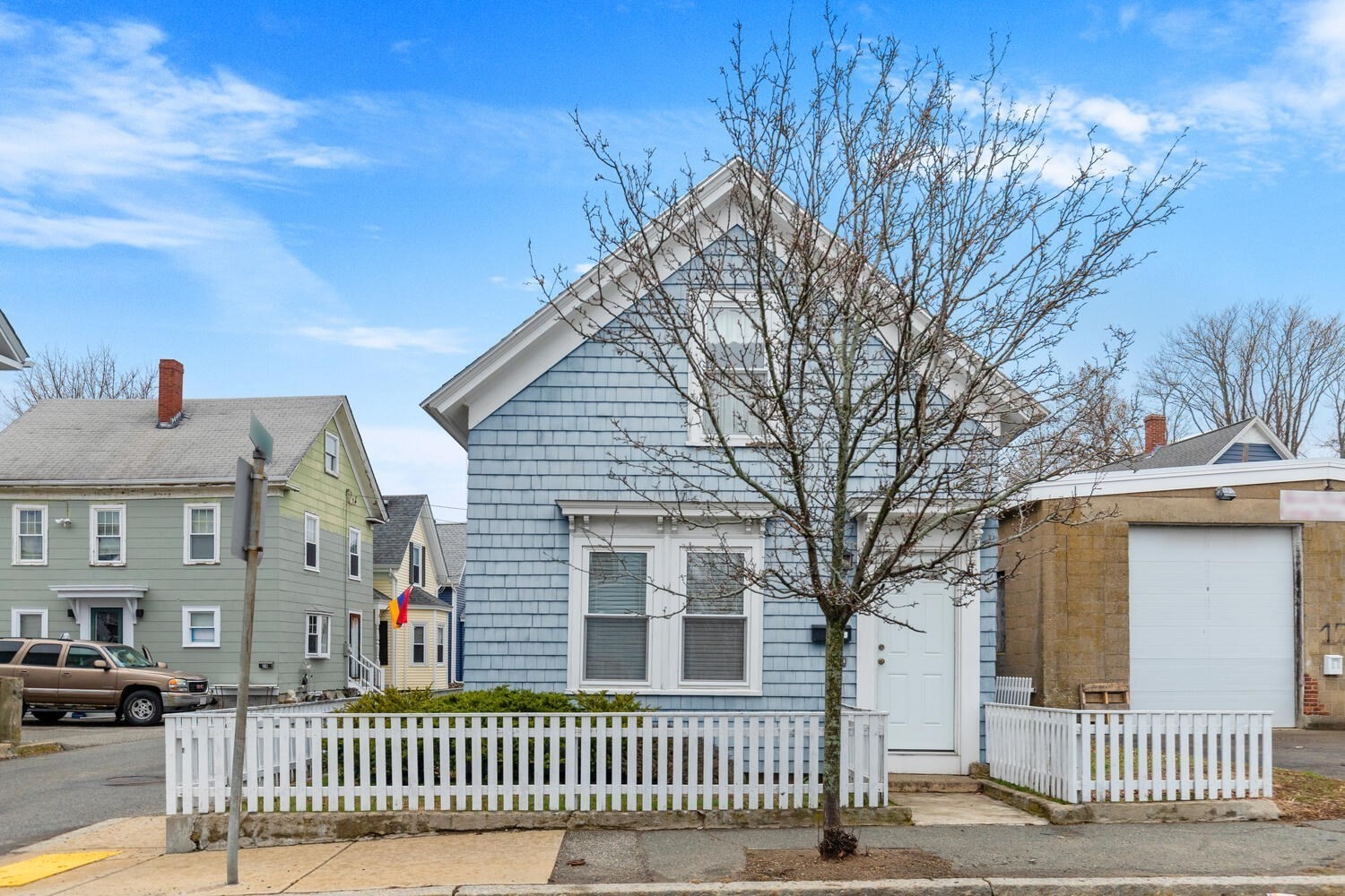 21 Roundy St., Beverly, MA 01915