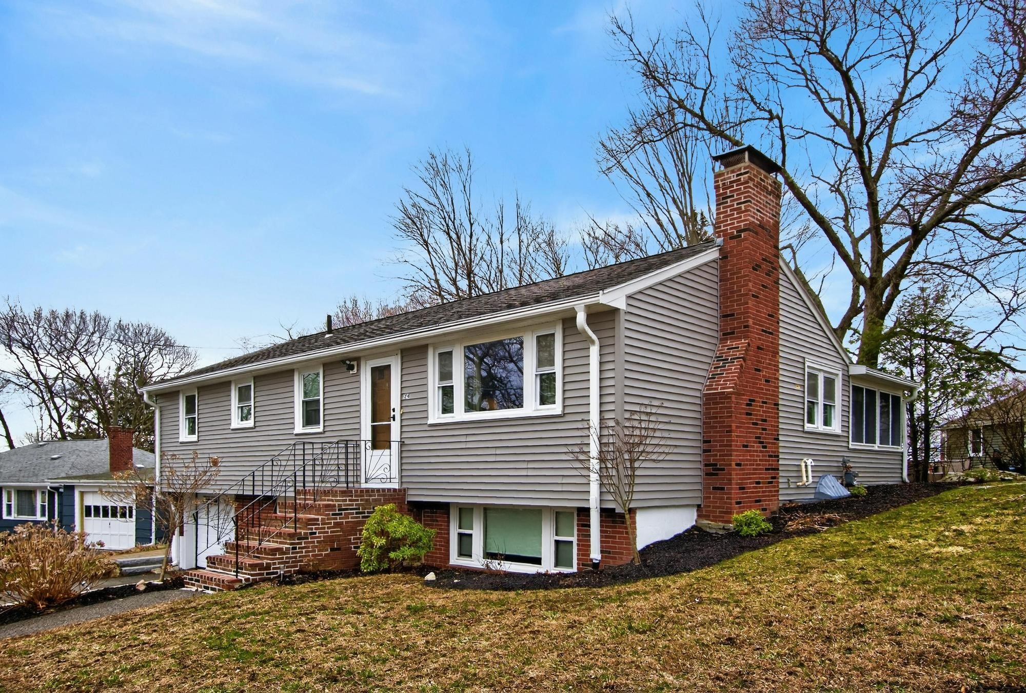 24 Oak Ridge Circle, Lynn, MA 01904