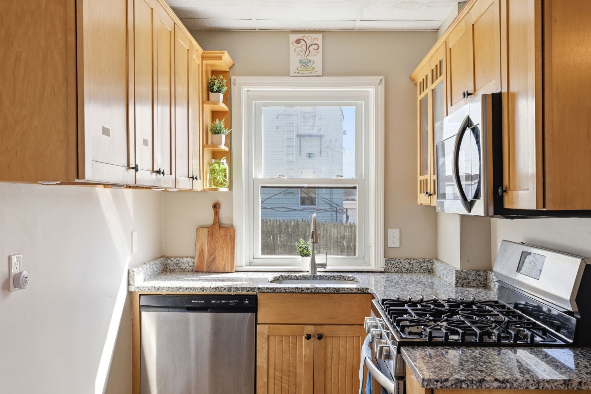 477 Palmer St, Fall River, MA 02721 - Image 7