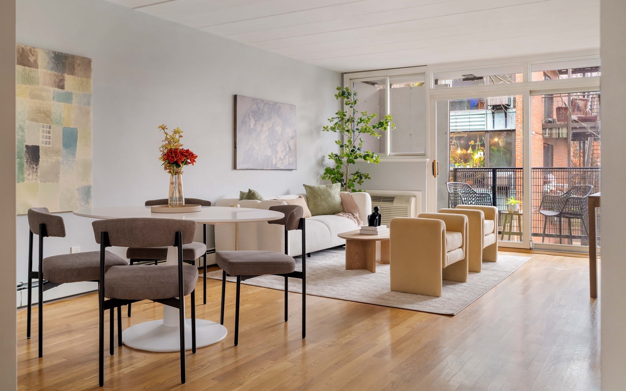 345 Harvard St Unit 1E, Cambridge, MA 02138