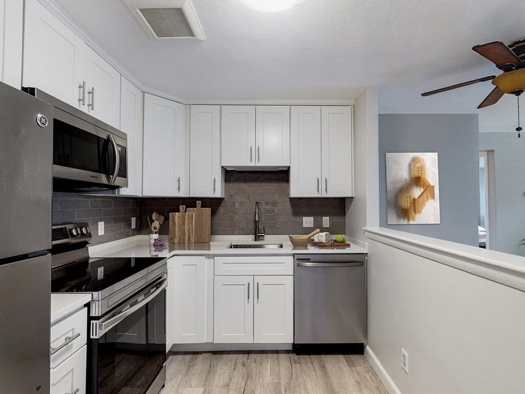 1105 Lexington St Unit 6-11, Waltham, MA 02452