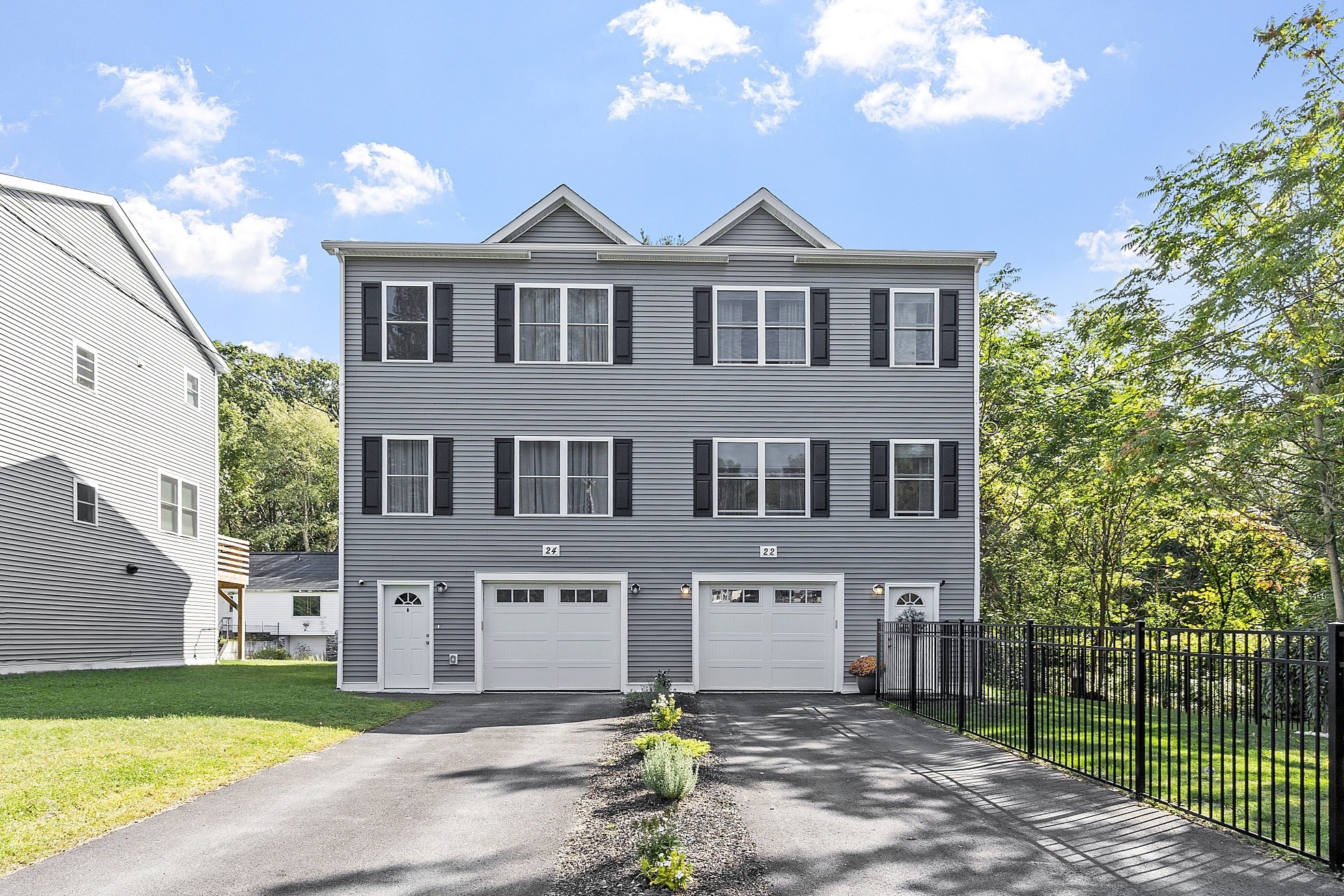 22 Apthorp St, Worcester, MA 01606