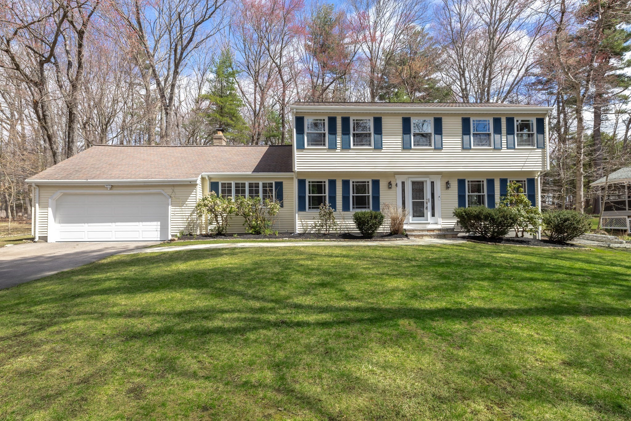 39 Jodie Rd, Framingham, MA 01702