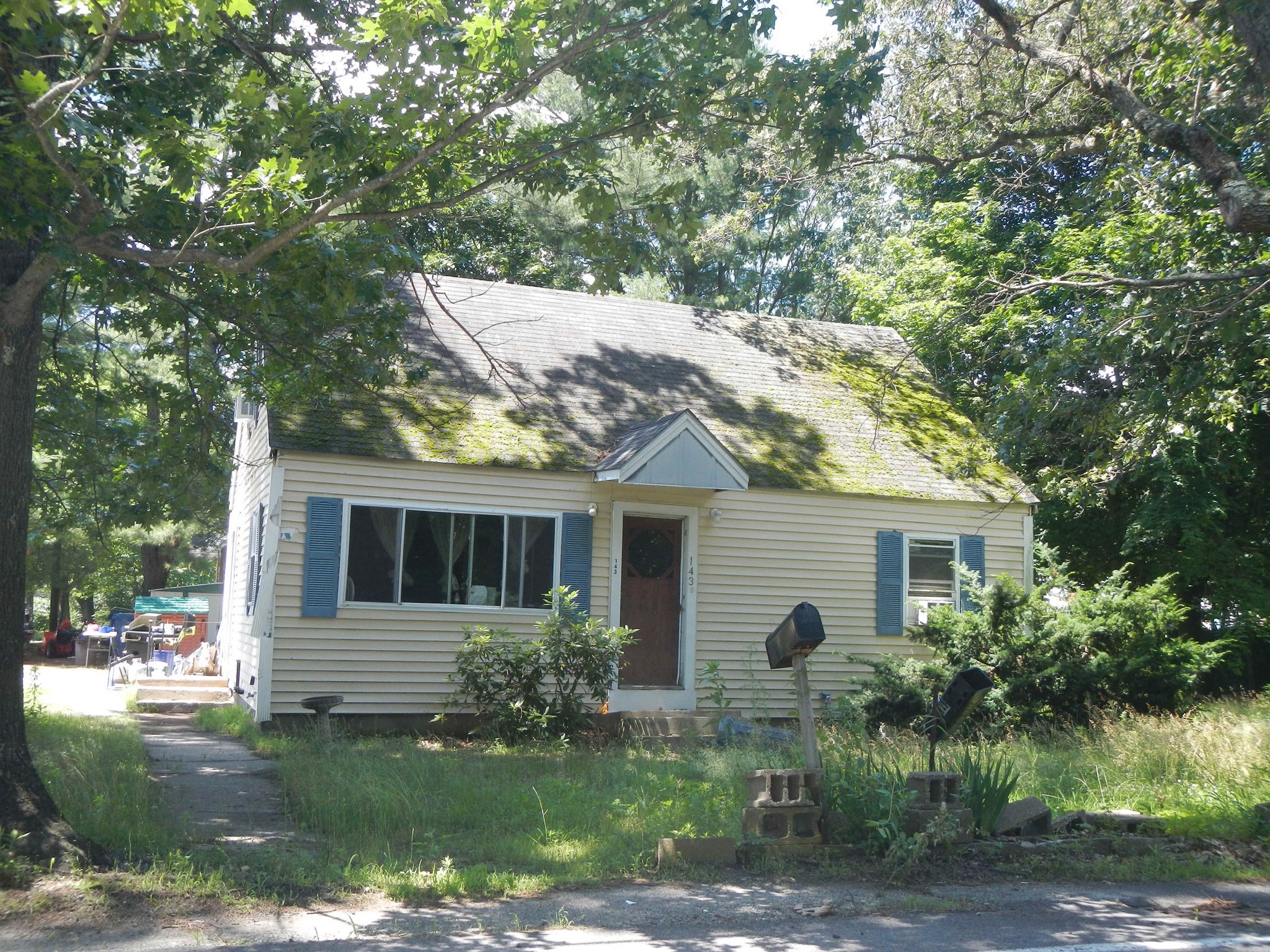 143 Foster Rd, Tewksbury, MA 01876