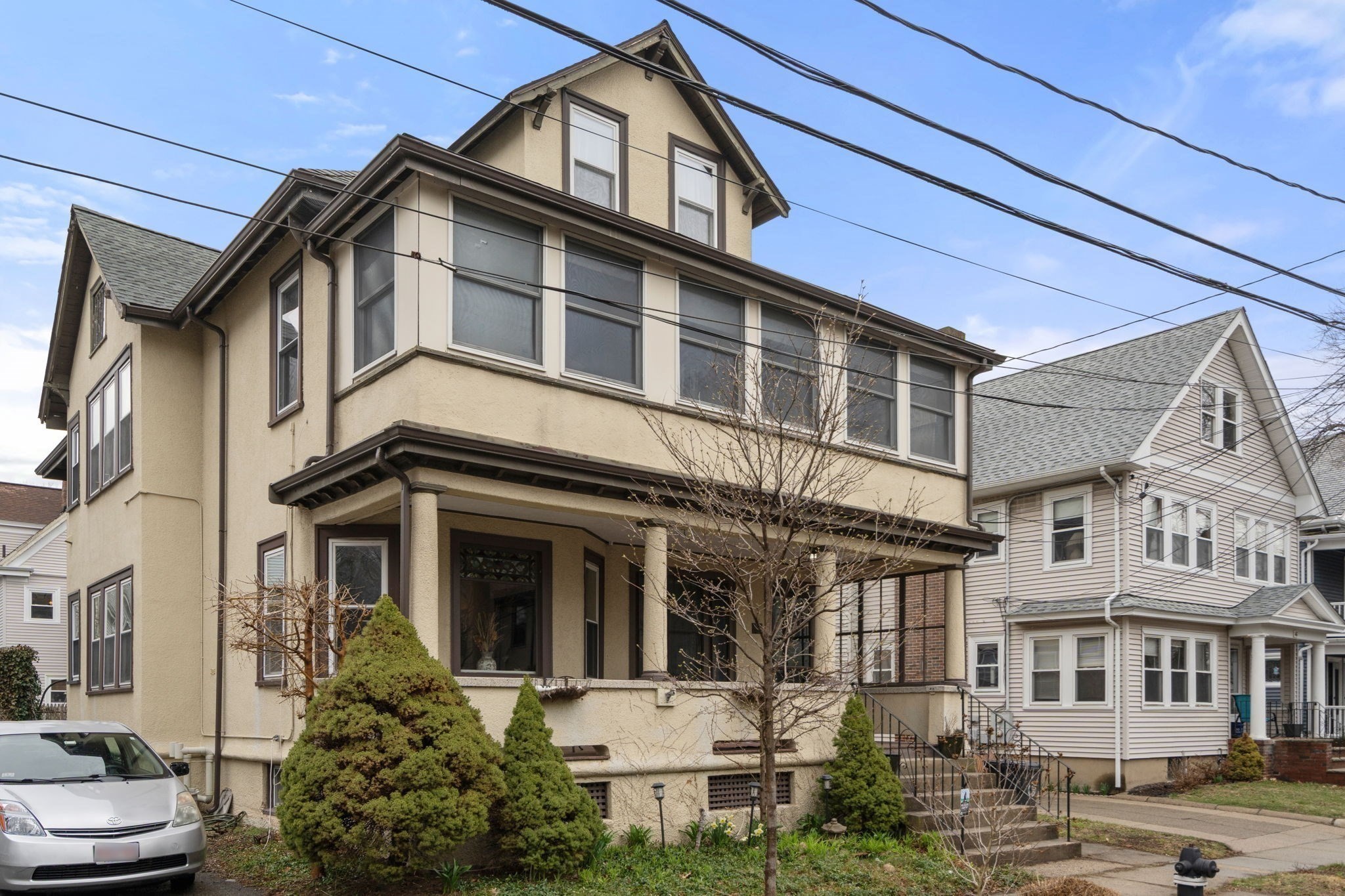 42 Grafton St Unit 1, Arlington, MA 02474