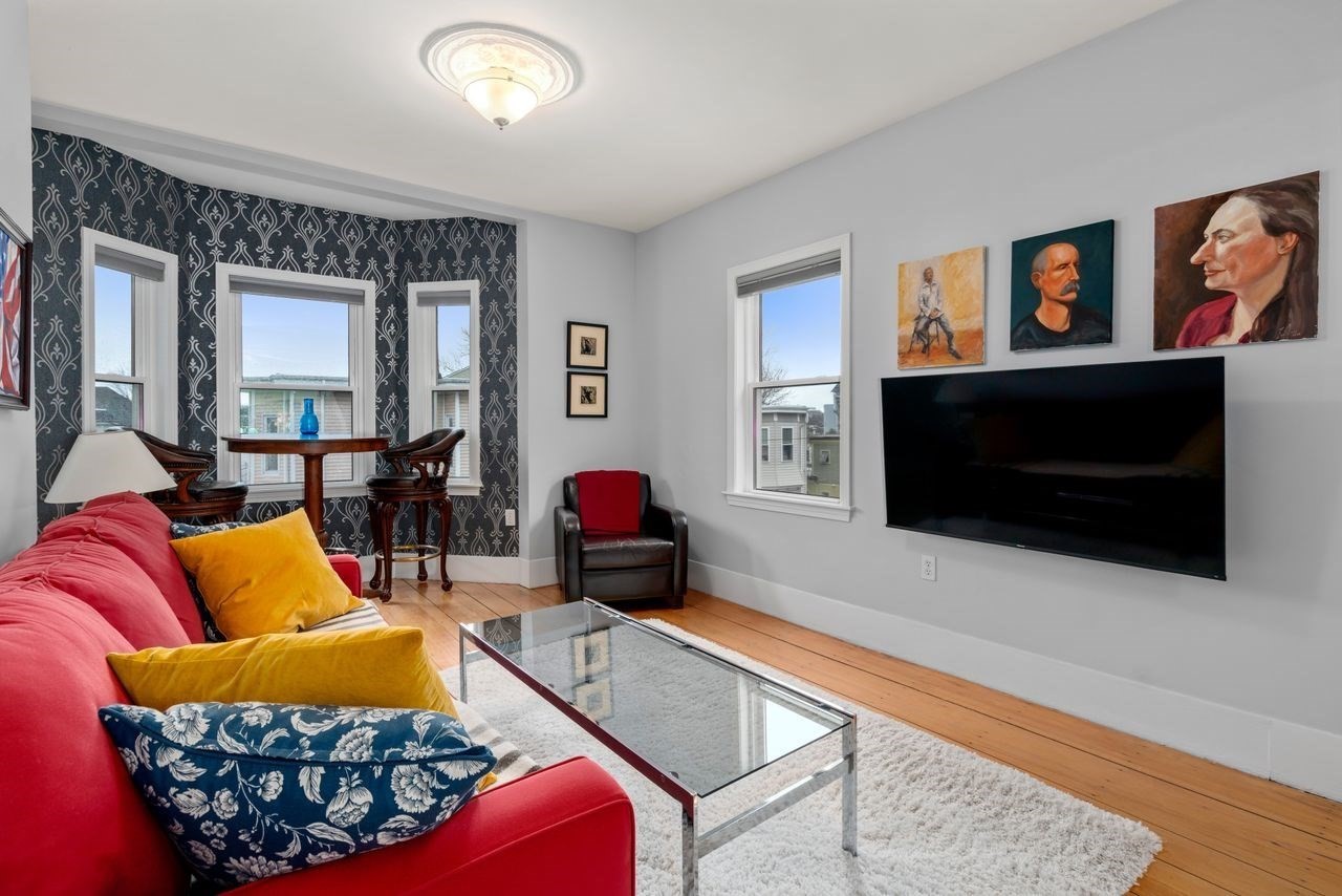 26 Armstrong St Unit 3, Jamaica Plain, Boston, MA 02130