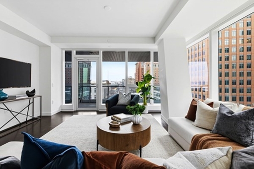 150 Seaport Blvd, Apt 8G