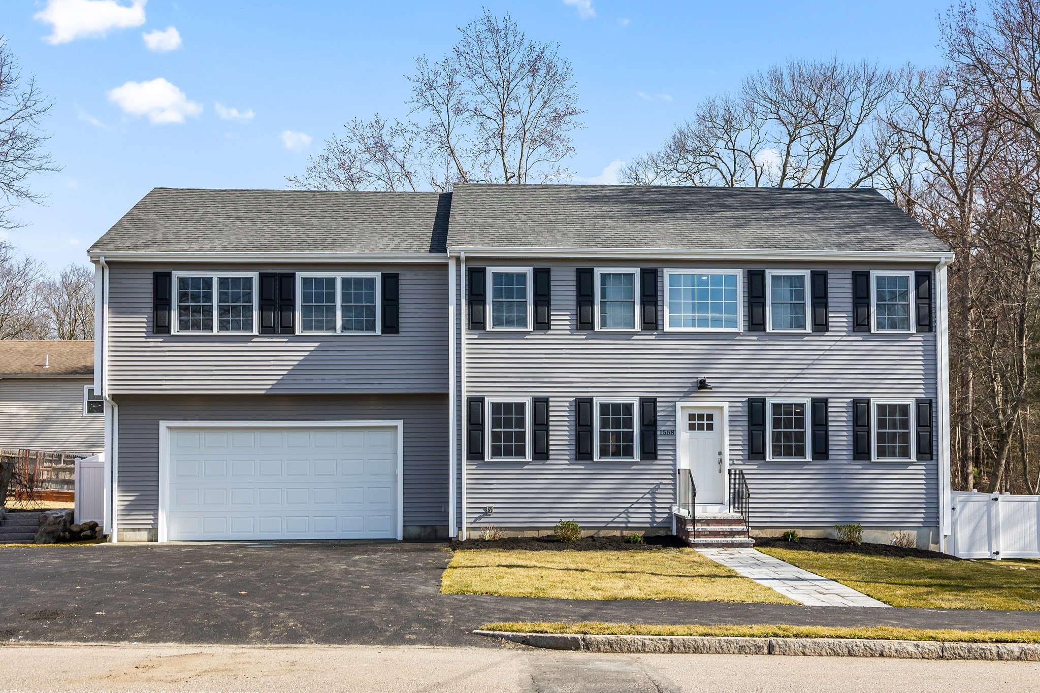 1568 Washington St, Braintree, MA 02184
