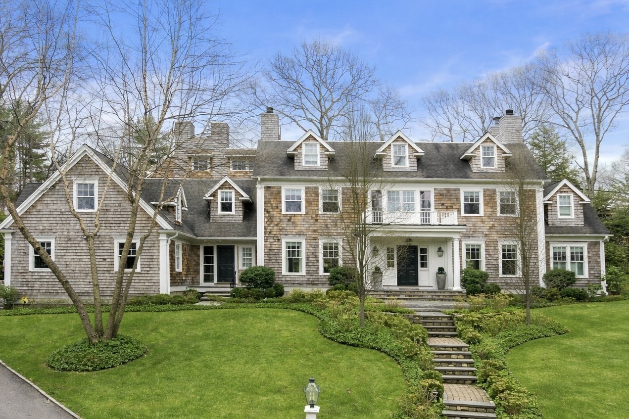 8 Glen Brook Road, Wellesley, MA 02481