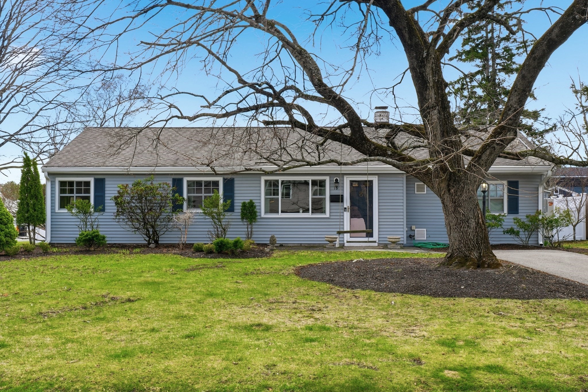 19 Brookfield Circle, Framingham, MA 01701