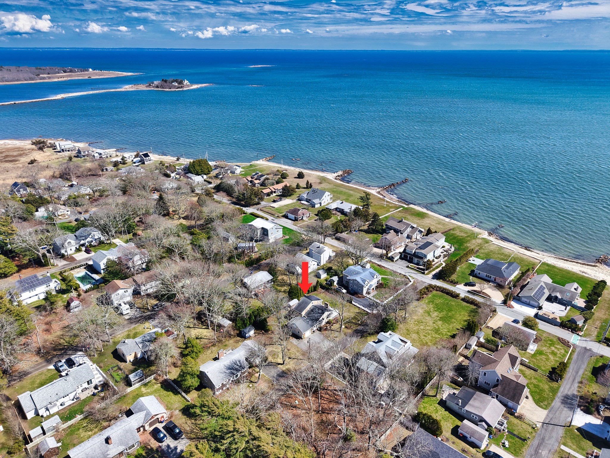 6 Kerwin Avenue, Mattapoisett, MA 02739