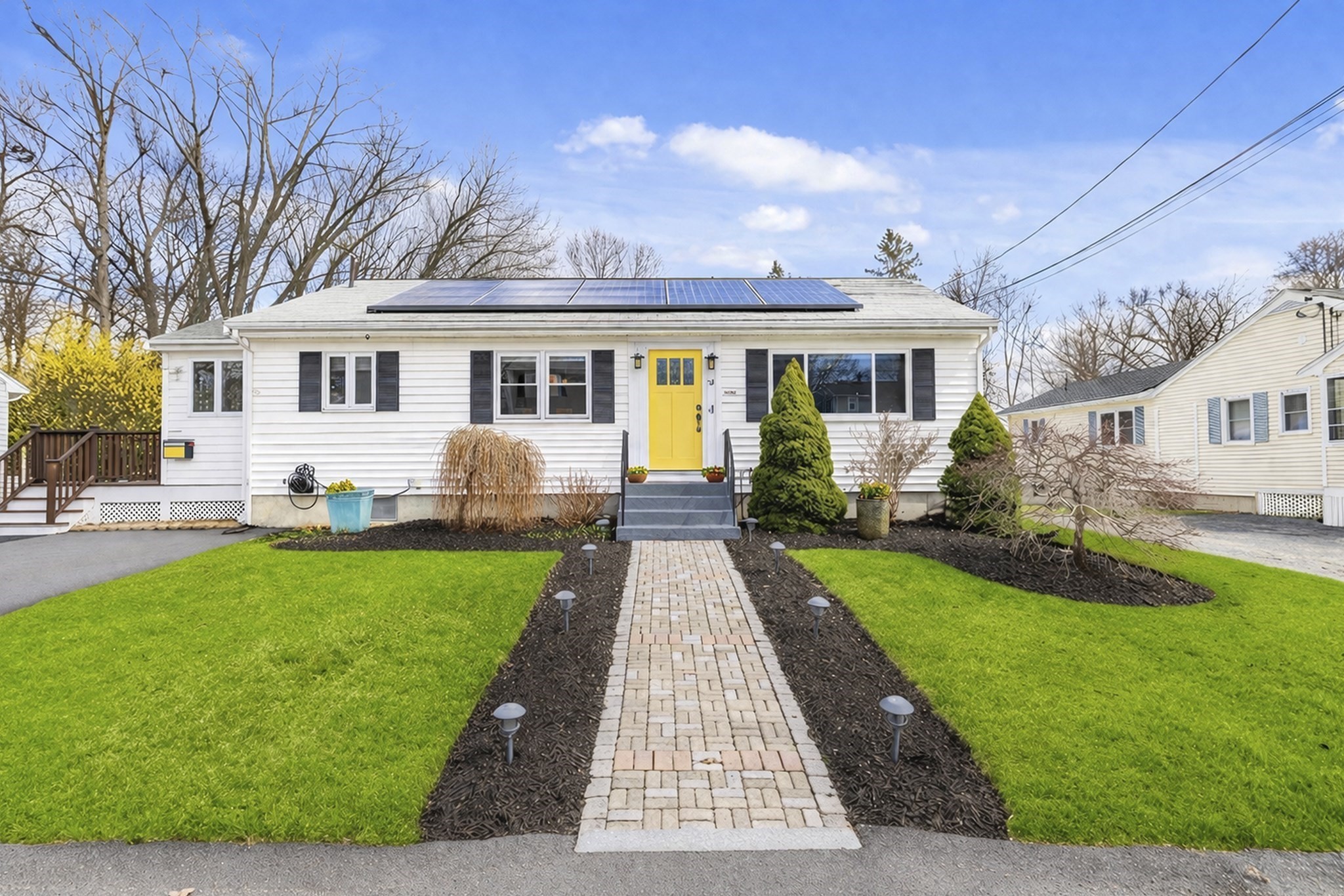 9 Chester Ave, Woburn, MA 01801