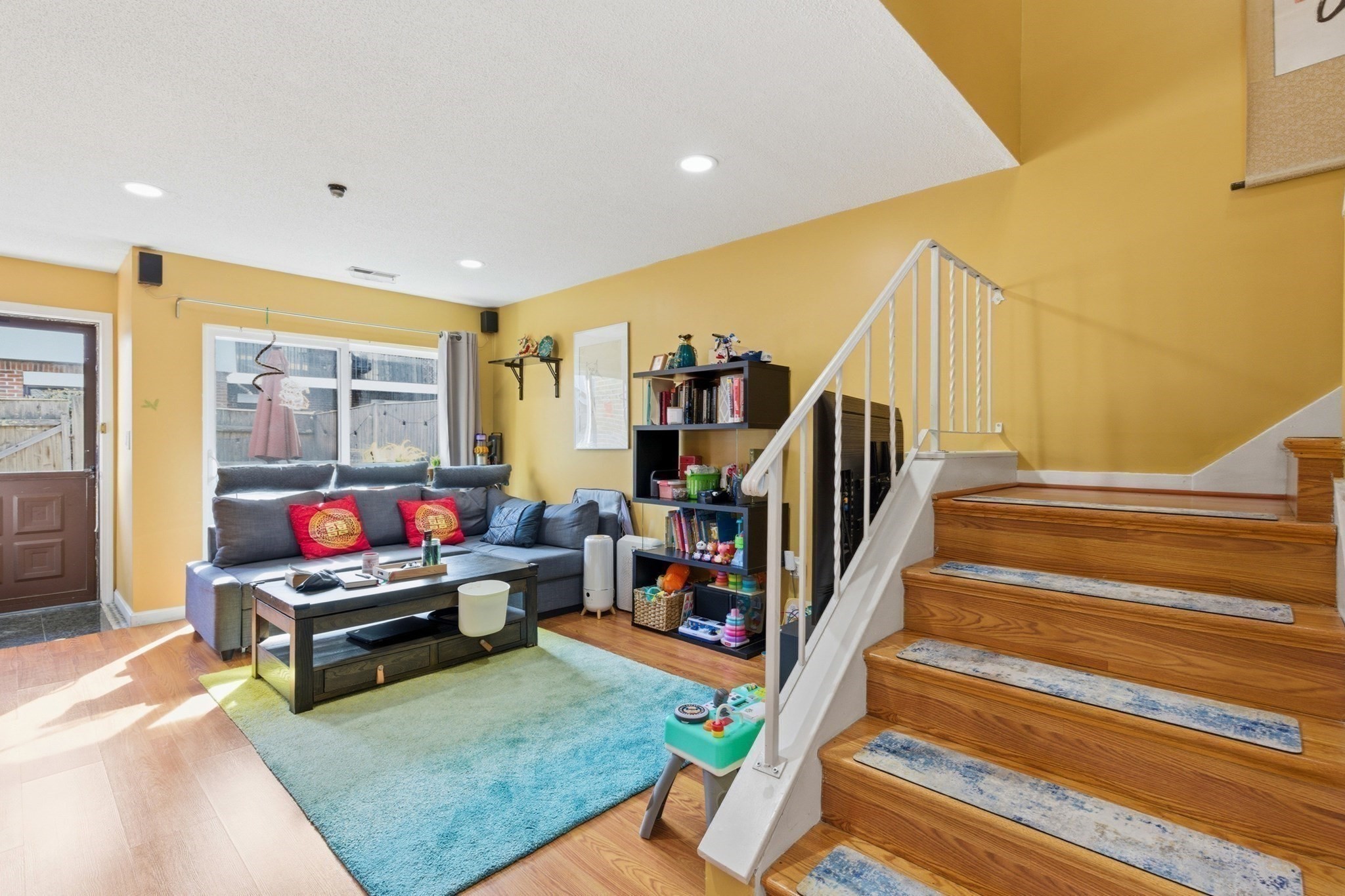 64 Rosewood Dr Unit 64, Stoughton, MA 02072