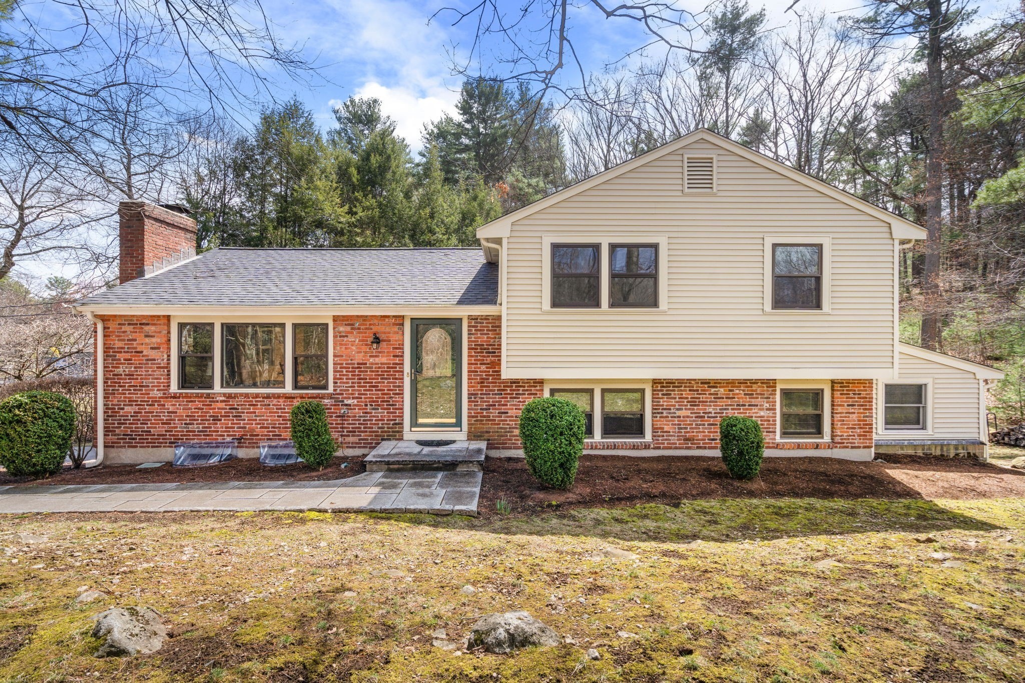 23 Hillcrest Road, Medfield, MA 02052