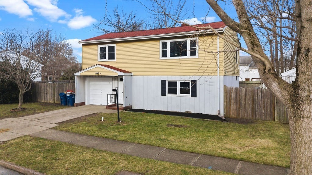 38 Turner St, New Bedford, MA 02740