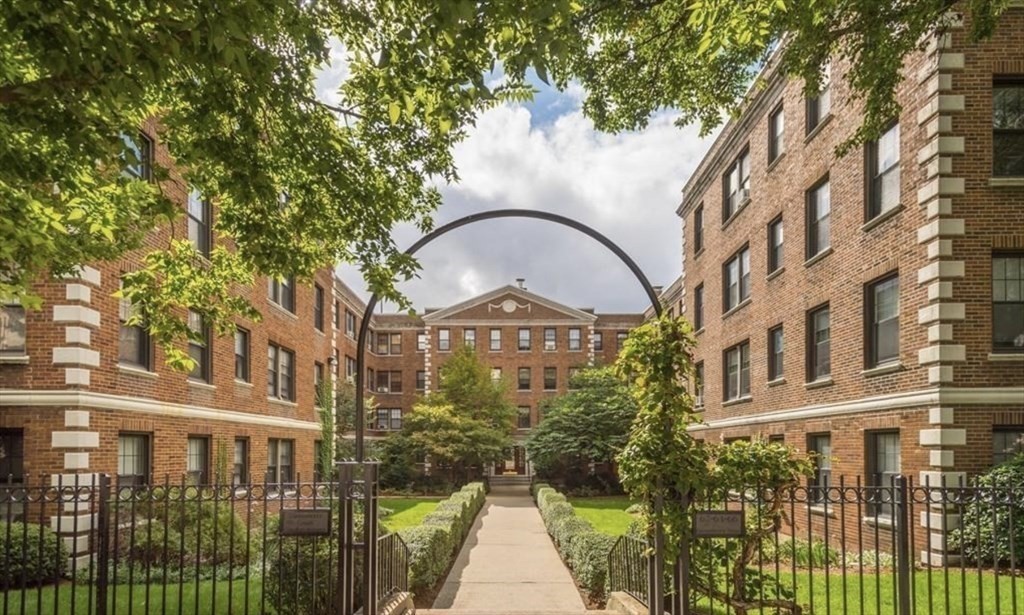 66 Queensberry Street Unit 221, Fenway, Boston, MA 02115