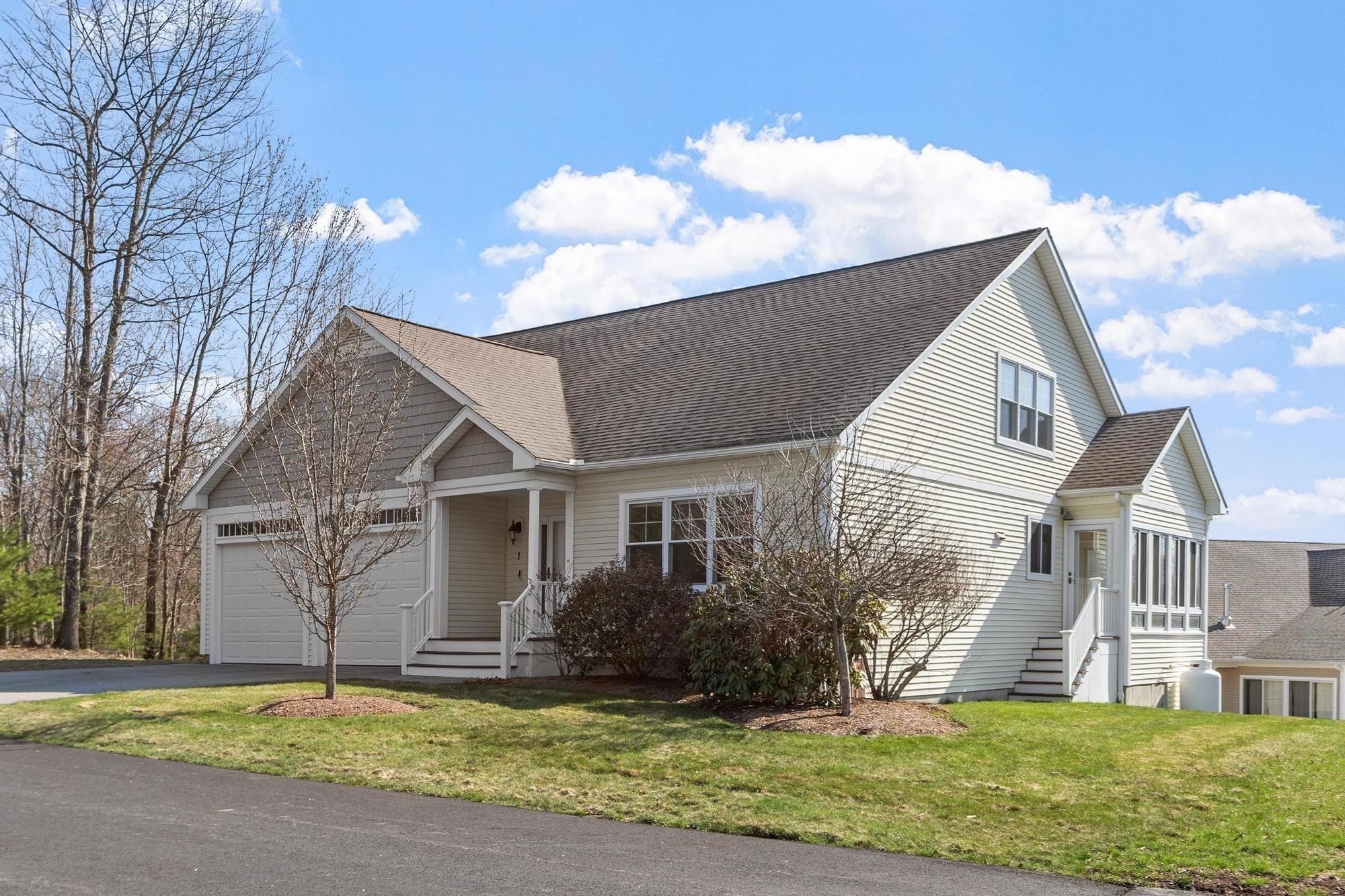 1 Victoria Drive Unit 22, Leicester, MA 01542