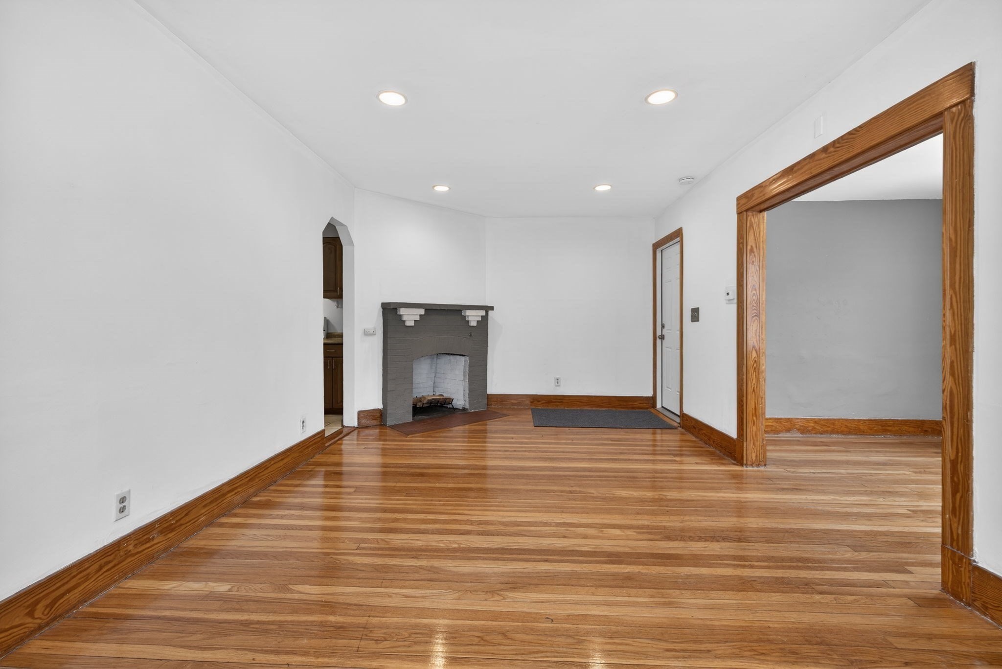 27 S Crescent Circuit, Brighton, Boston, MA 02135 - Image 3