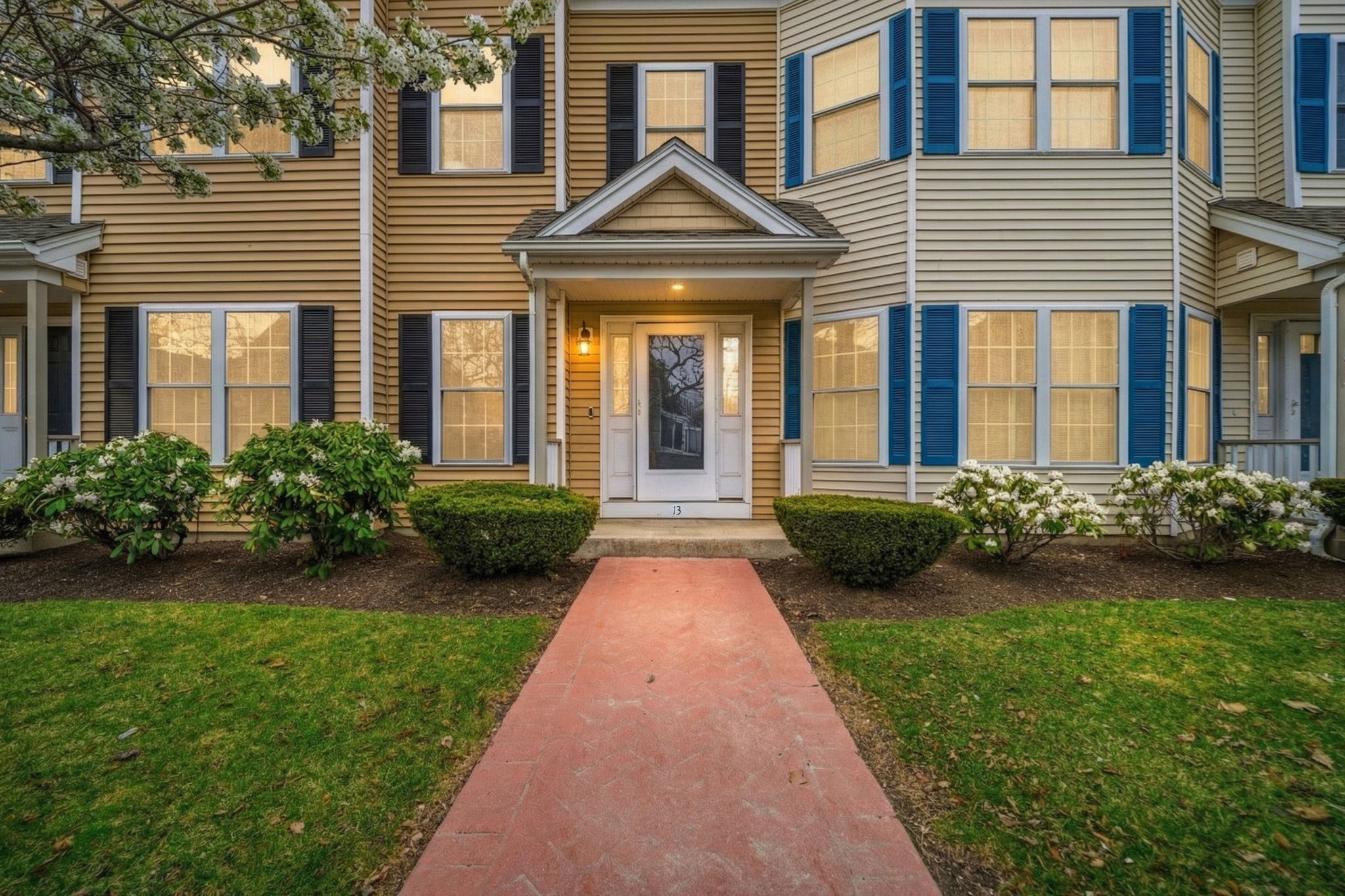 215 Harvard St Unit 13, Medford, MA 02155